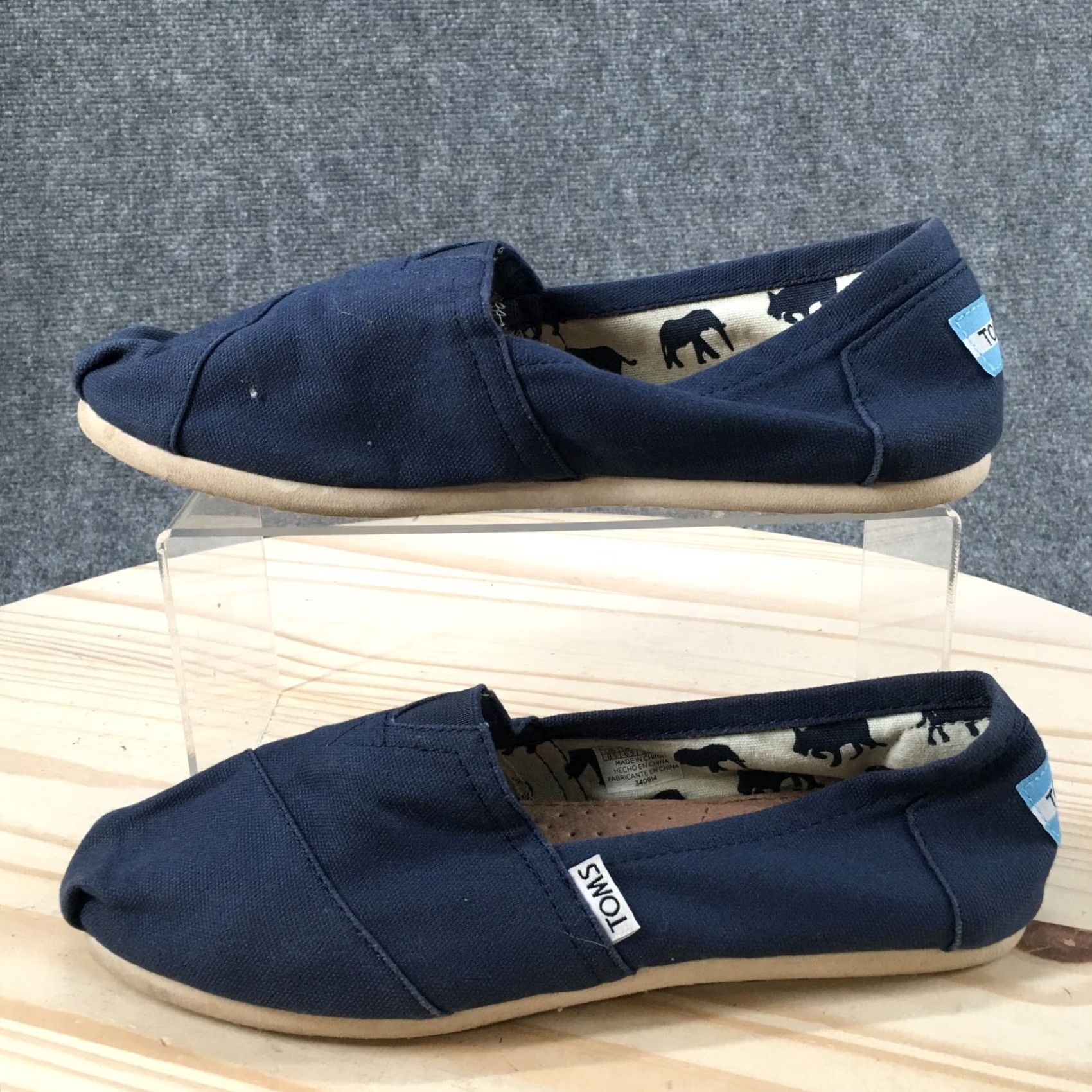 Toms TOMS Shoes Womens 8.5 Casual Slip On Flats Comfort Blue Fabric Low Top Round Toe Size M / US 6-8 / IT 42-44 - 2 Thumbnail