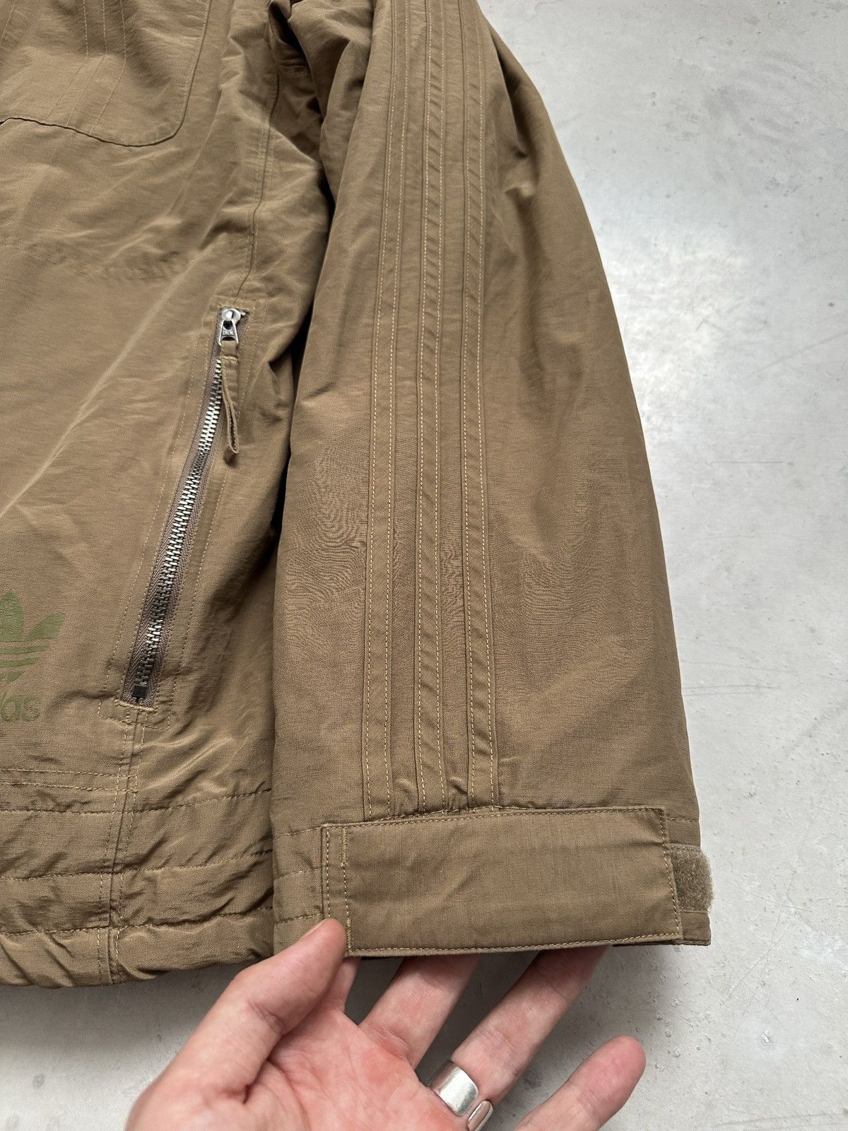 Adidas × Vintage 90s Vintage Adidas brown and khaki windbreaker light jacket Size US M / EU 48-50 / 2 - 6 Thumbnail