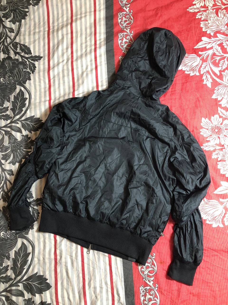 Nike × Vintage Sweatshirt Nike Vintage Big Central Logo 90s Outdoor Style Size US L / EU 52-54 / 3 - 9 Thumbnail
