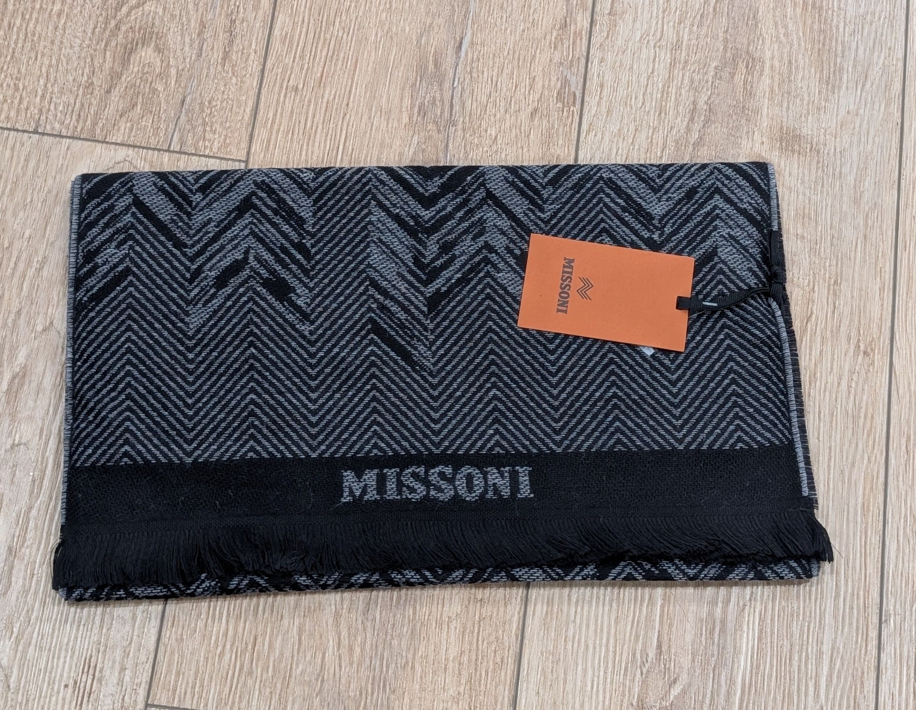Missoni MISSONI Logo Chevron Wool Blend Scarf Black Multi Size ONE SIZE - 1 Thumbnail