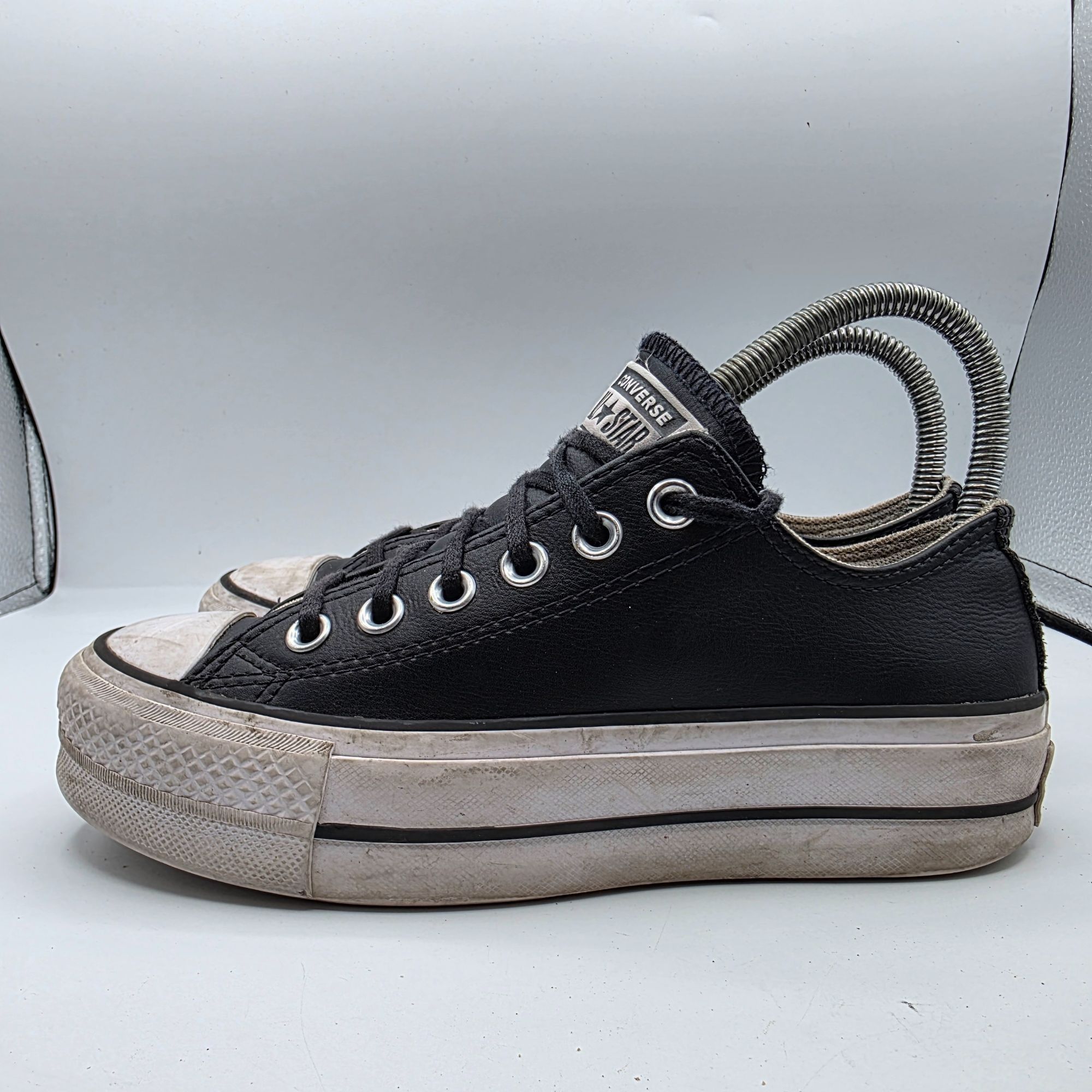 Converse Converse All Star Women’s Size 5.5 Black Leather Low Top Sne Size US 5.5 / IT 35.5 - 13 Thumbnail