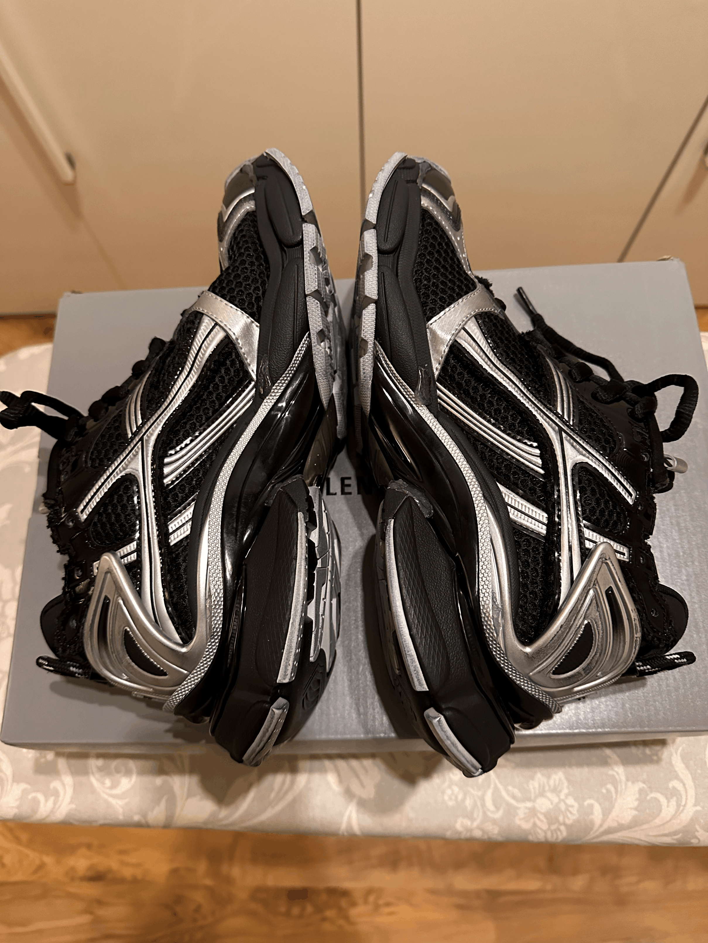 Balenciaga Balenciaga Runner Sneaker – Black / Silver (Size 43) Size US 10 / EU 43 - 6 Thumbnail
