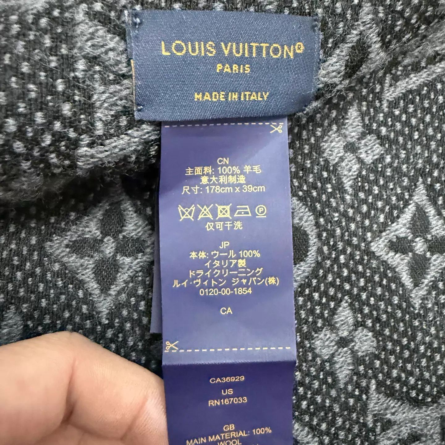 Louis Vuitton LV Monogram Black & Gray Wool Tassel Scarf Unused 178x39cm Size ONE SIZE - 5 Thumbnail