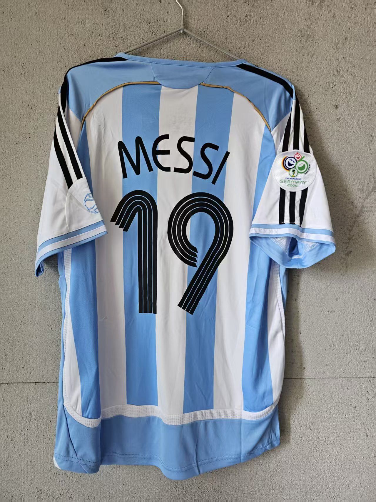 Other #19 Messi Jersey 2006 Argentina Home Size US XL / EU 56 / 4 - 1 Thumbnail