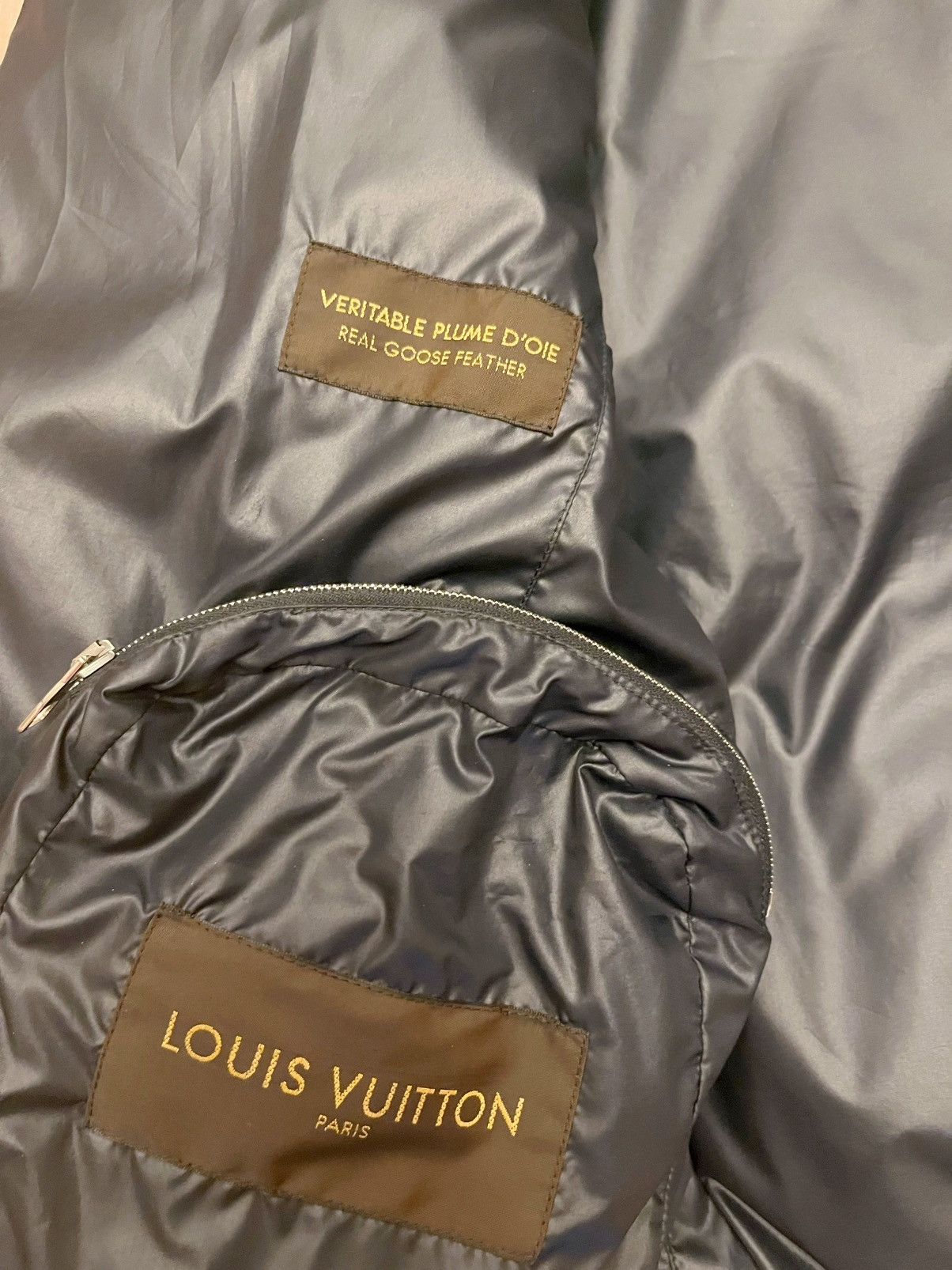 Louis Vuitton Louis Vuitton lightweight down jacket Size US M / EU 48-50 / 2 - 5 Thumbnail