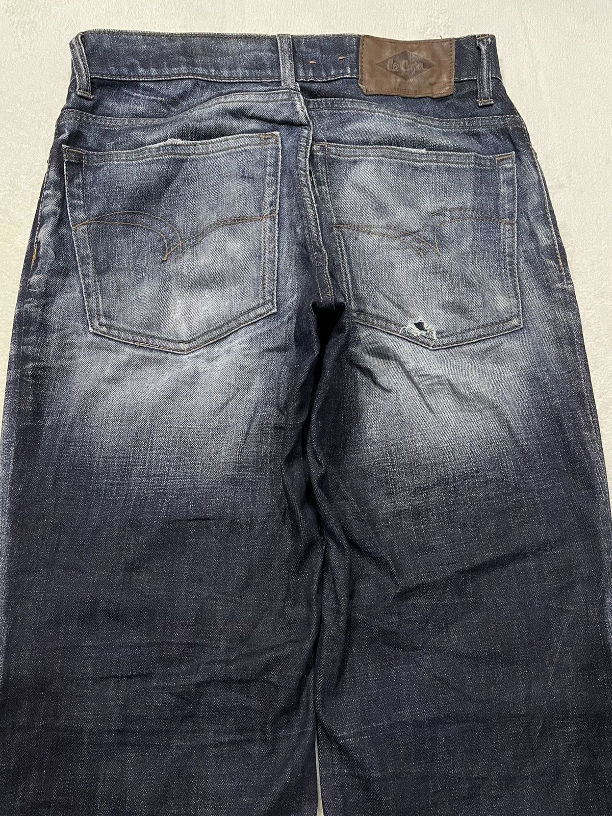 Lee Vintage Lee Cooper Straight Cut Distress Faded Dark Blue Size US 30 / EU 46 - 14 Thumbnail