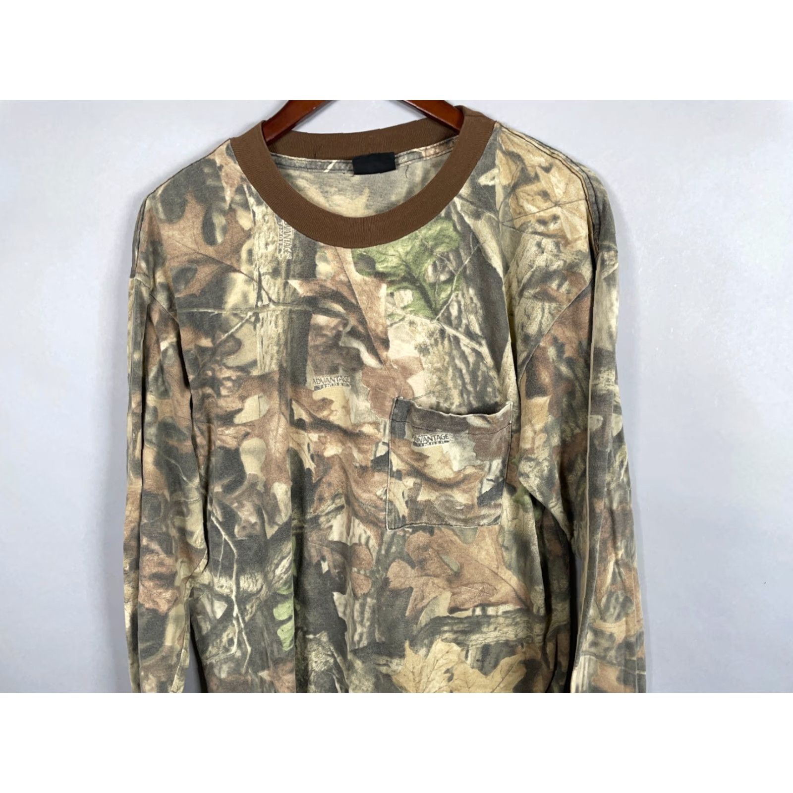 Vintage VINTAGE Liberty Camouflage Long Sleeve Shirt Adult Large Green 90s Mens Regular with Pocket VTG 90s Converse? Size US L / EU 52-54 / 3 - 4 Thumbnail