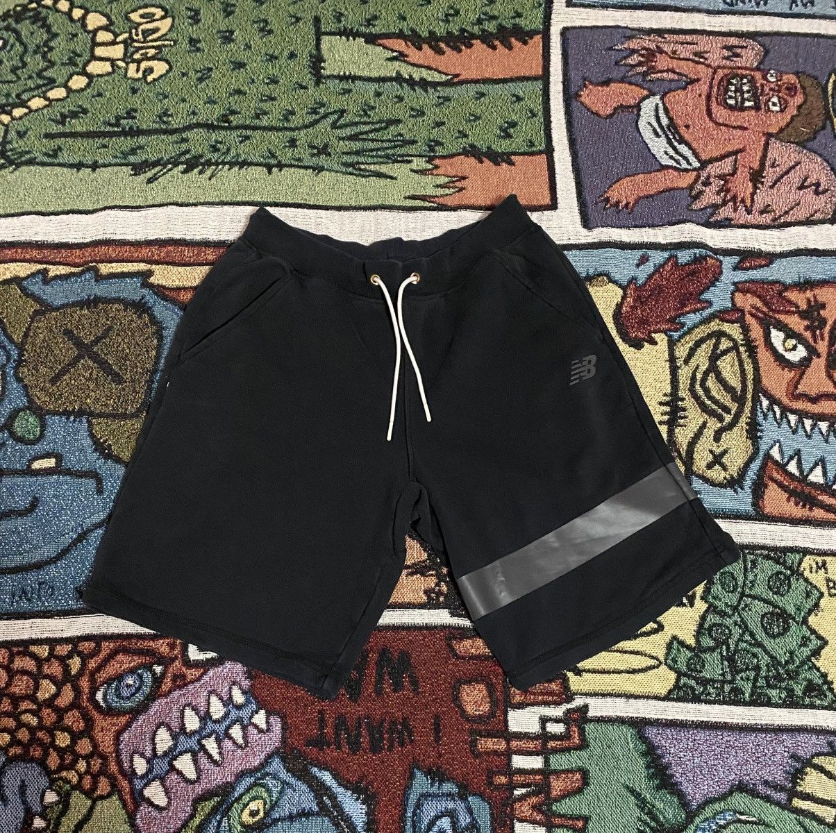 New Balance NEW BALANCE SHORTS Size US 32 / EU 48 - 1 Thumbnail