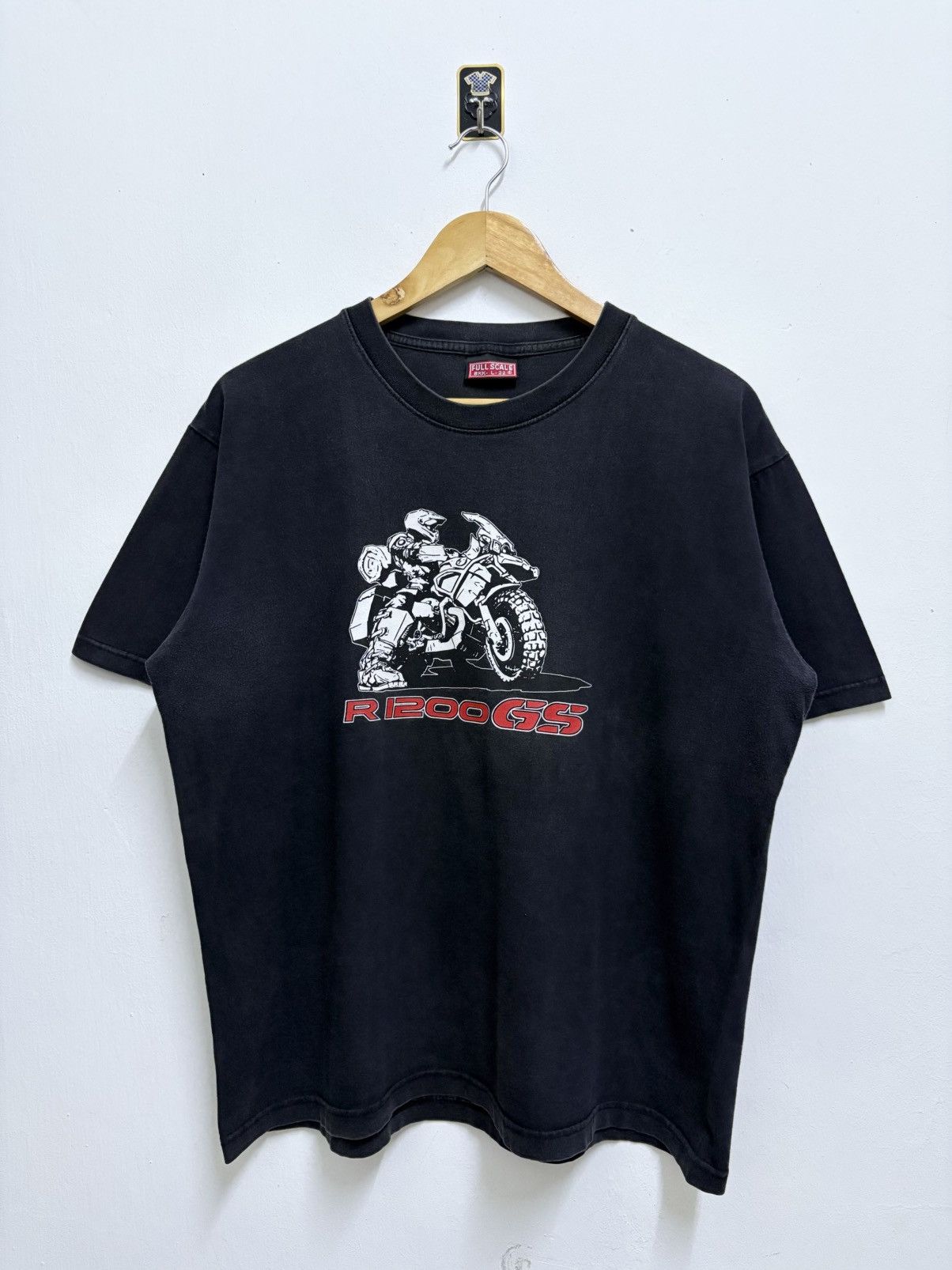 Japanese Brand 2000's Full Scale - BMW R1200 GS Series ( Rare ) T-Shirt Size US L / EU 52-54 / 3 - 1 Thumbnail
