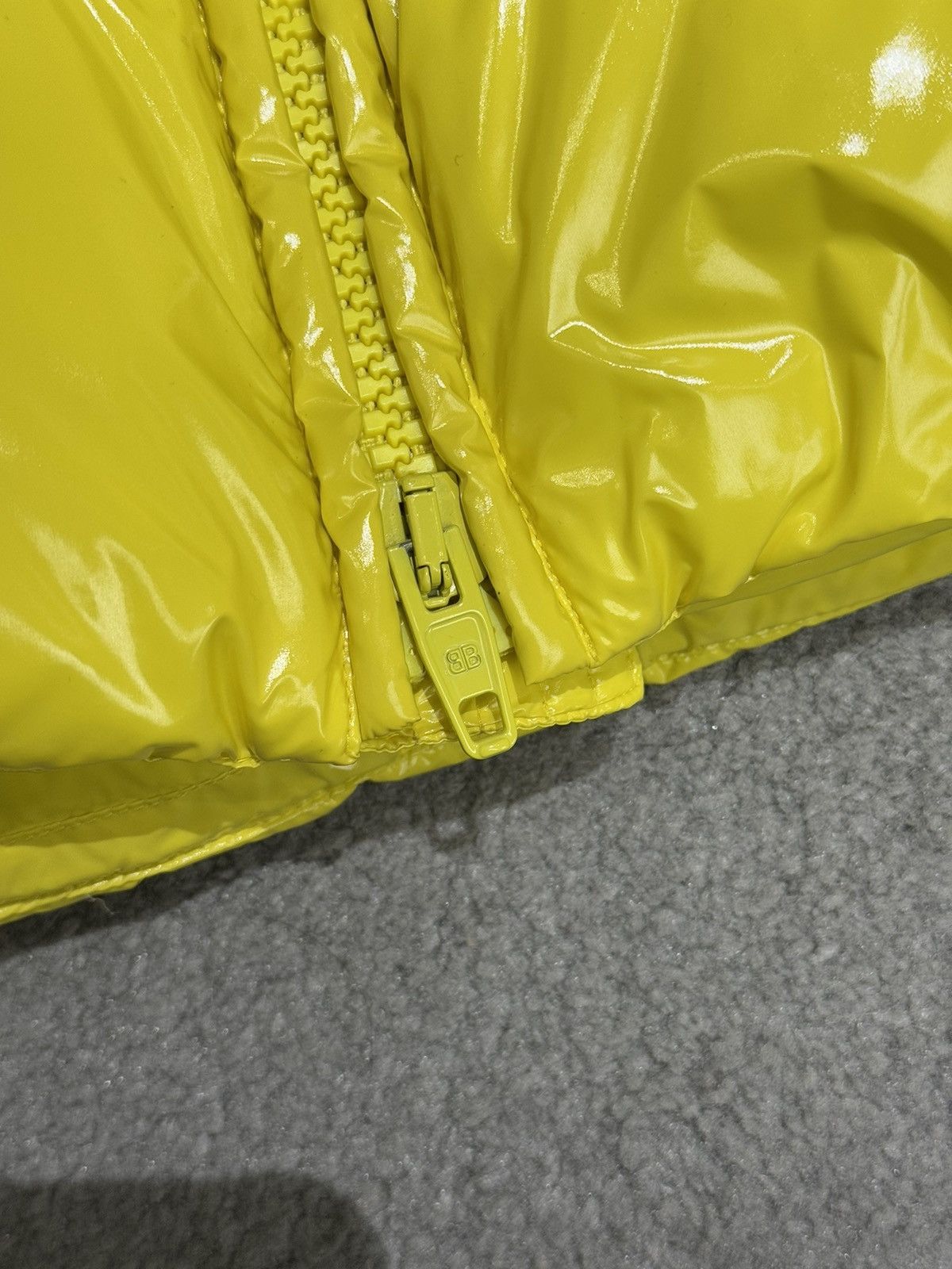 Balenciaga Balenciaga 23ss padded jacket Size US L / EU 52-54 / 3 - 2 Thumbnail