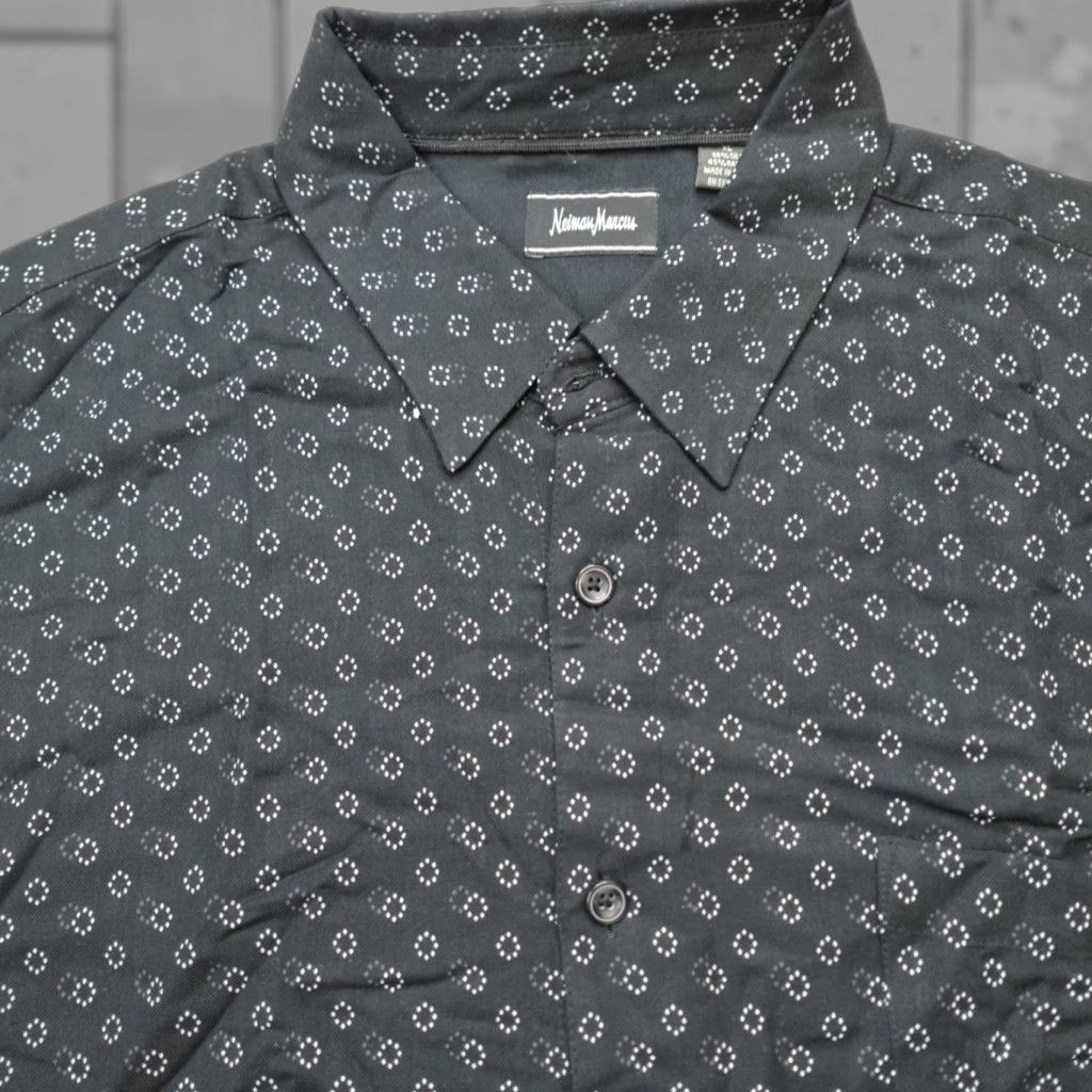 Neiman Marcus Neiman Marcus Mens Shirt XL Black All Over Print Floral Silk Blend Shirt Button-Up Short Sleeve Collared Circus Flower Vintage: No Size US XL / EU 56 / 4 - 1 Thumbnail