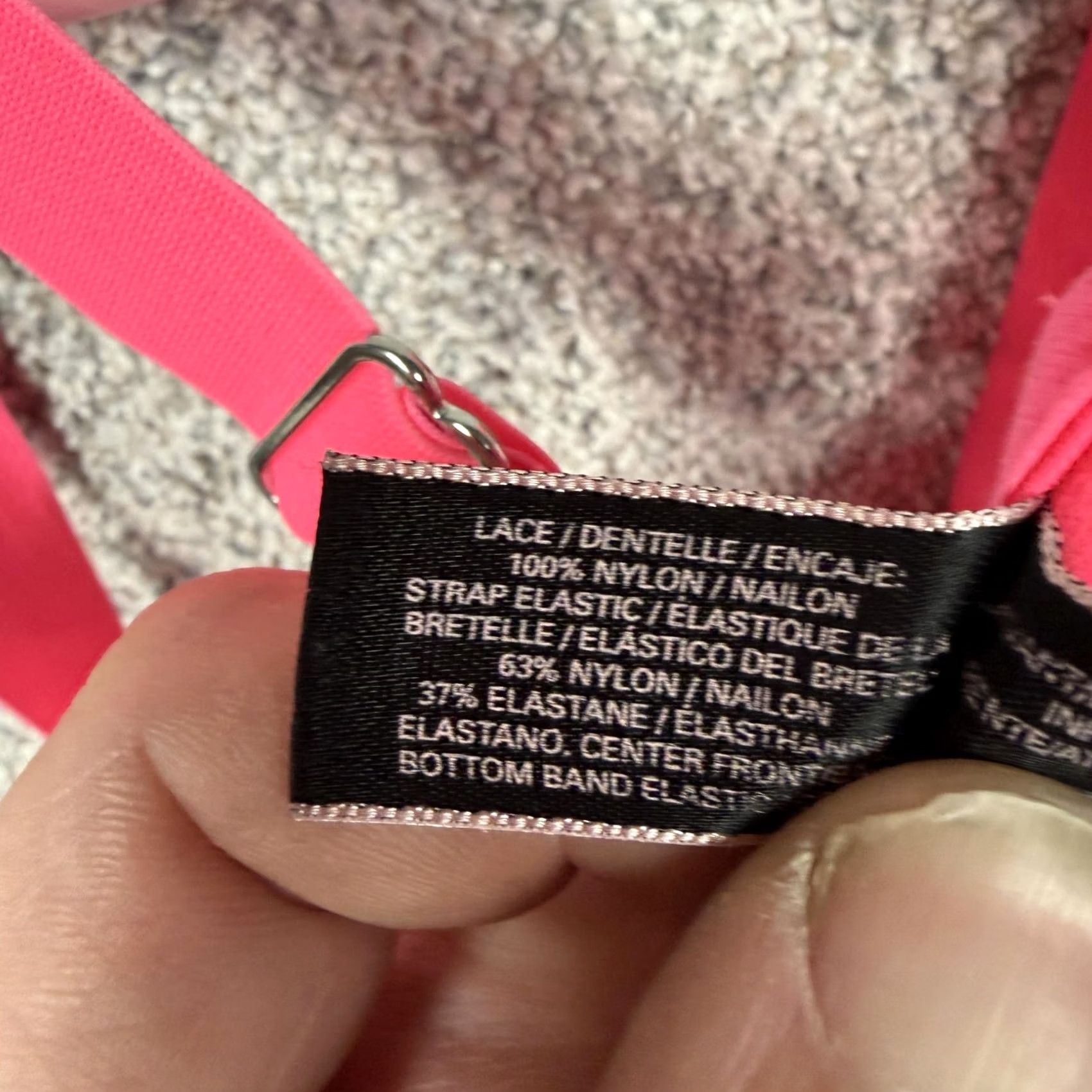 Victoria's Secret VINTAGE? No. Victoria's Secret Very Sexy Push Up Bra 36D Pink Lace Underwire Padded Romantic Size ONE SIZE - 6 Thumbnail