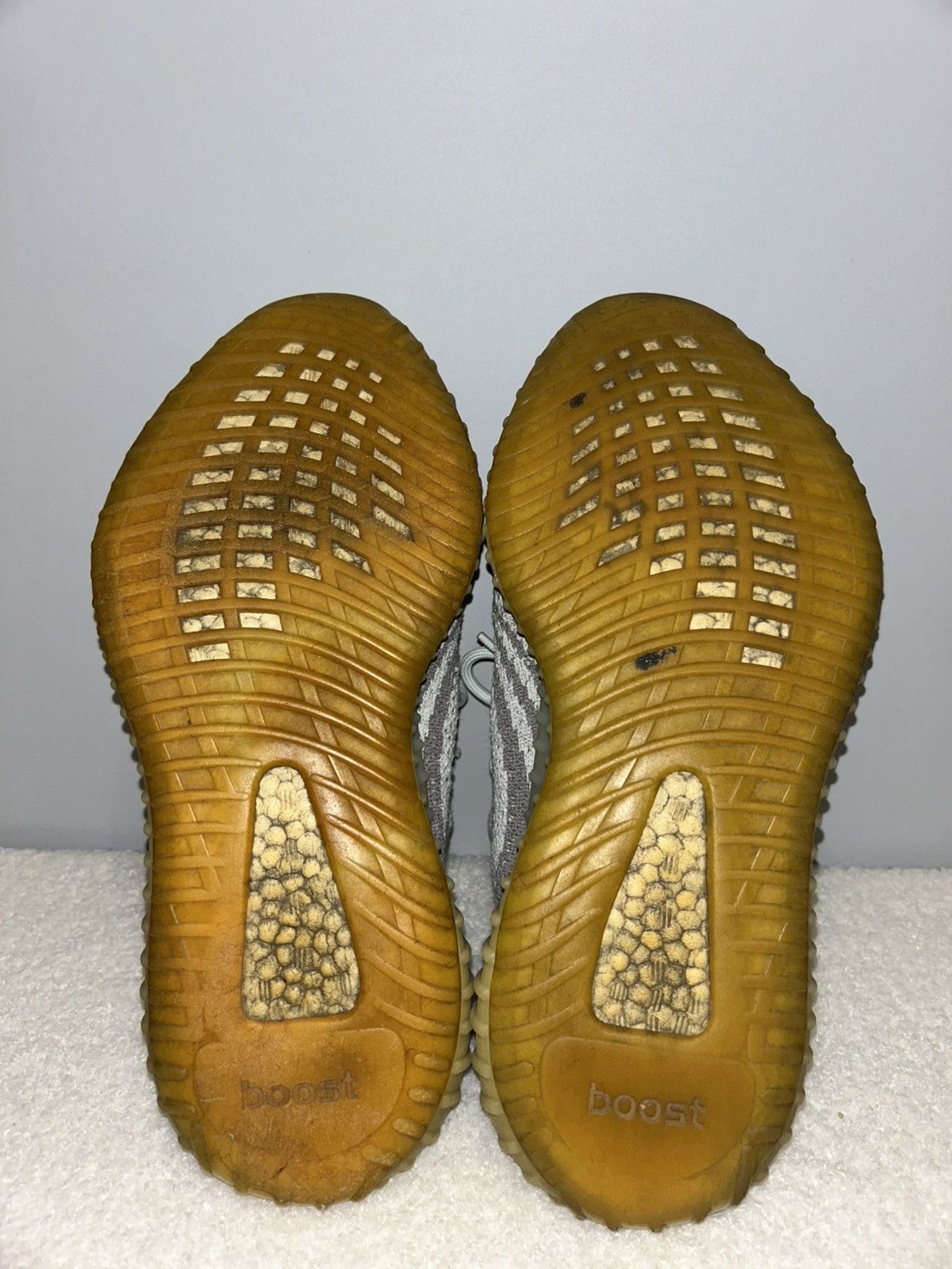 Yeezy Yeezy Boost 350 v2 blue tint Size US 9 / EU 42 - 7 Thumbnail