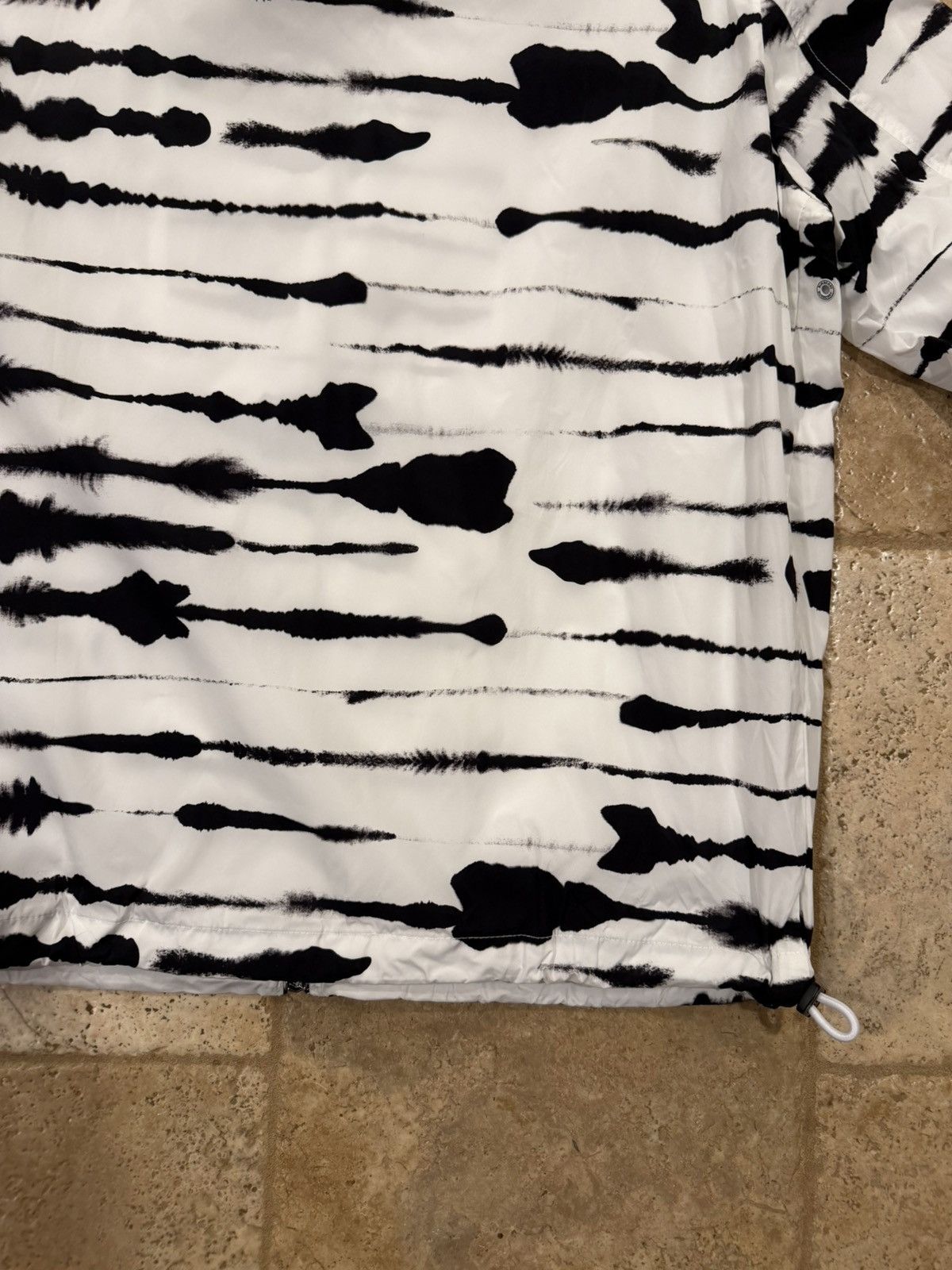 Burberry Burberry Tisci Watercolor Abstract Econyl Print Logo Hoodie Size US L / EU 52-54 / 3 - 11 Thumbnail