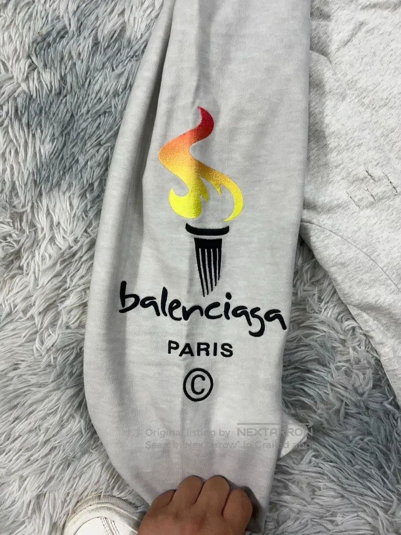 Balenciaga Balenciaga Distressed Sweatshirt, Size 2 Size US M / EU 48-50 / 2 - 7 Thumbnail