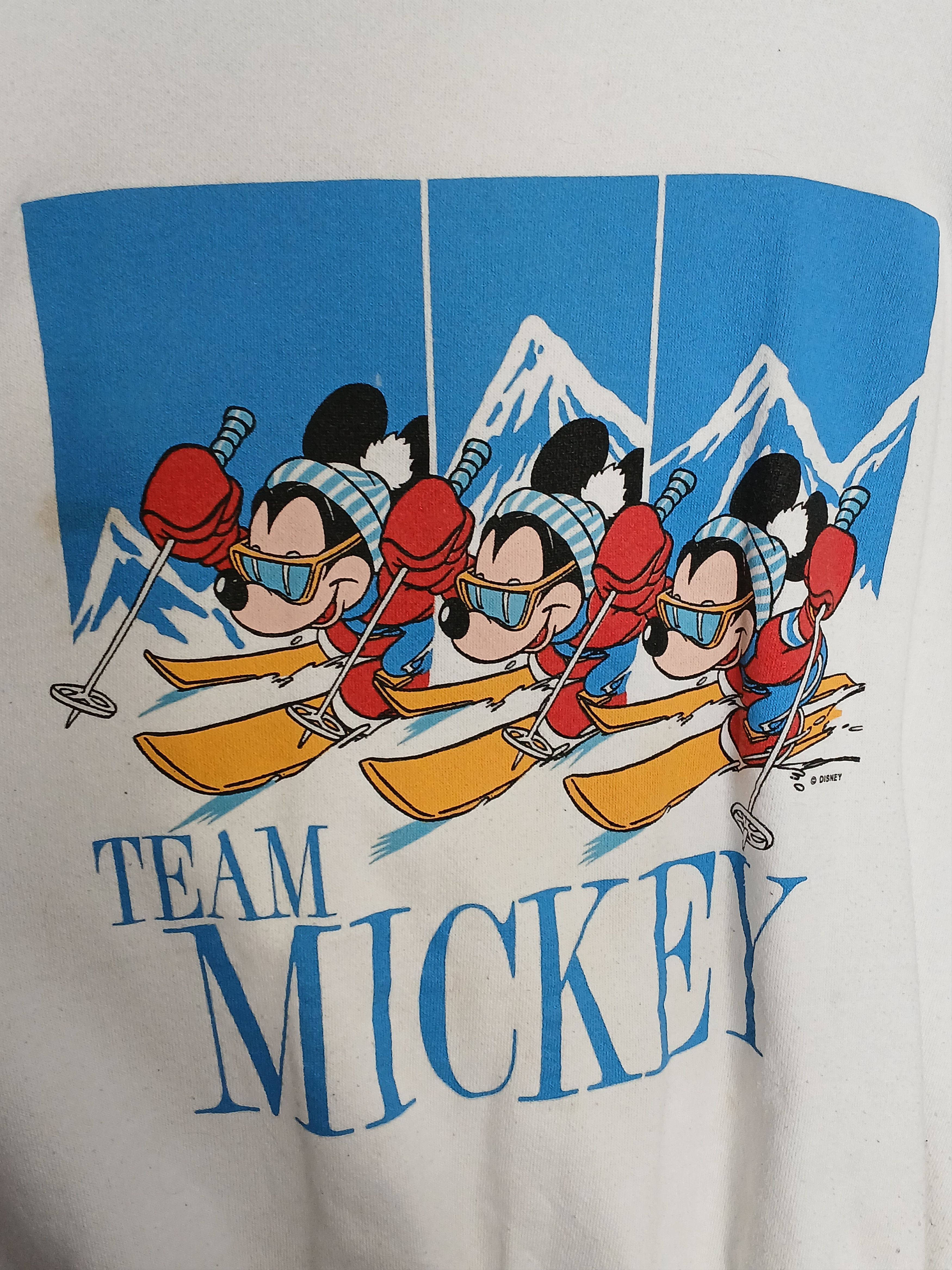 Disney × Vintage Vintage Disney Mickey Mouse Sweatshirt Size US L / EU 52-54 / 3 - 3 Thumbnail