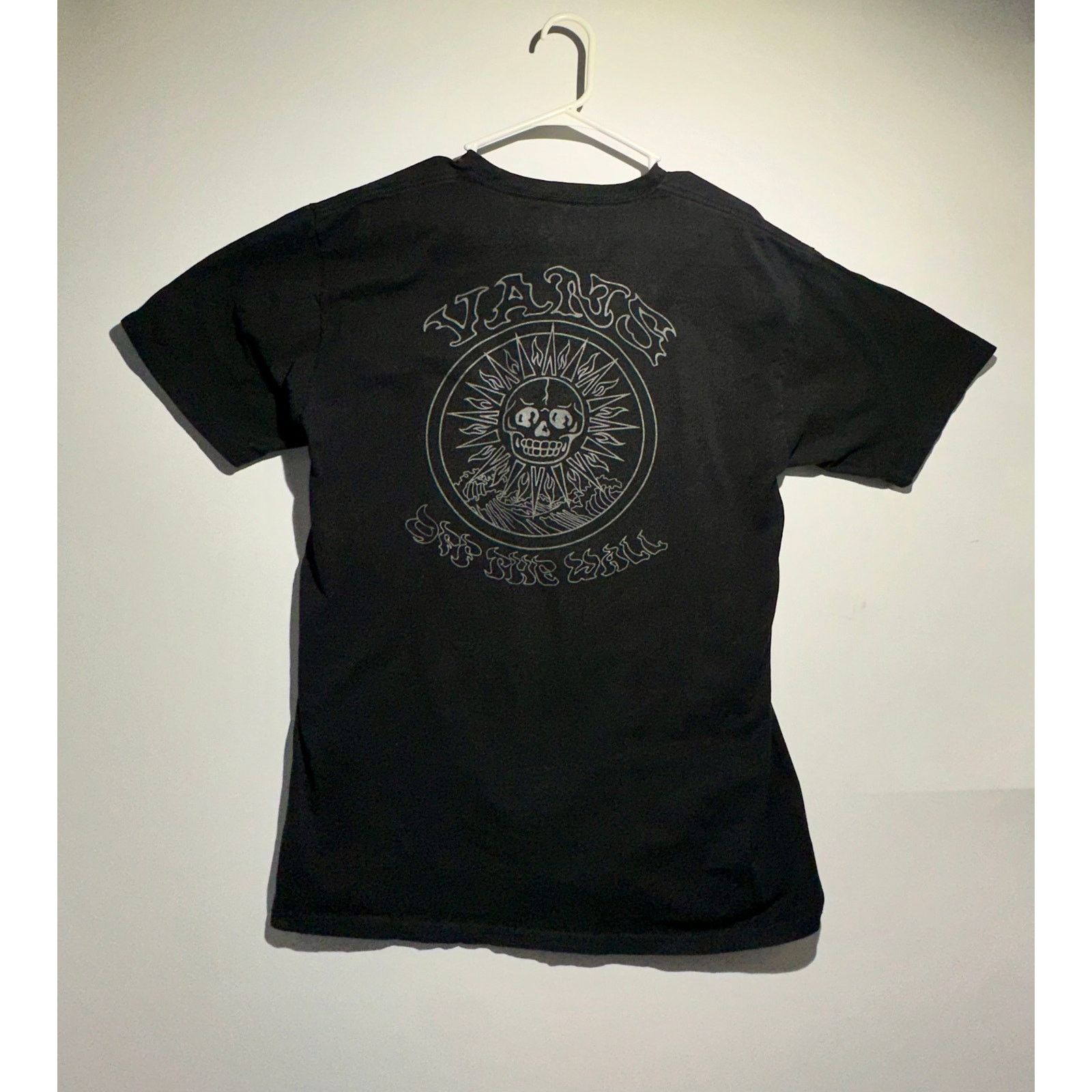 Vans Vans Off The Wall Sun Waves Design Black Tshirt Size Large Size US L / EU 52-54 / 3 - 7 Thumbnail