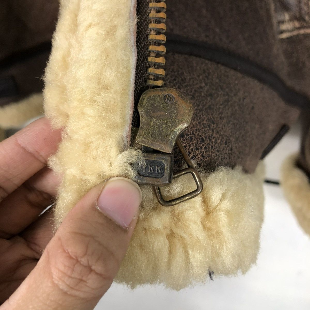 Vintage 🔥VINTAGE GENUINE LEATHER SHEARLING B-3 JACKET AIR FORCE Size US L / EU 52-54 / 3 - 19 Thumbnail