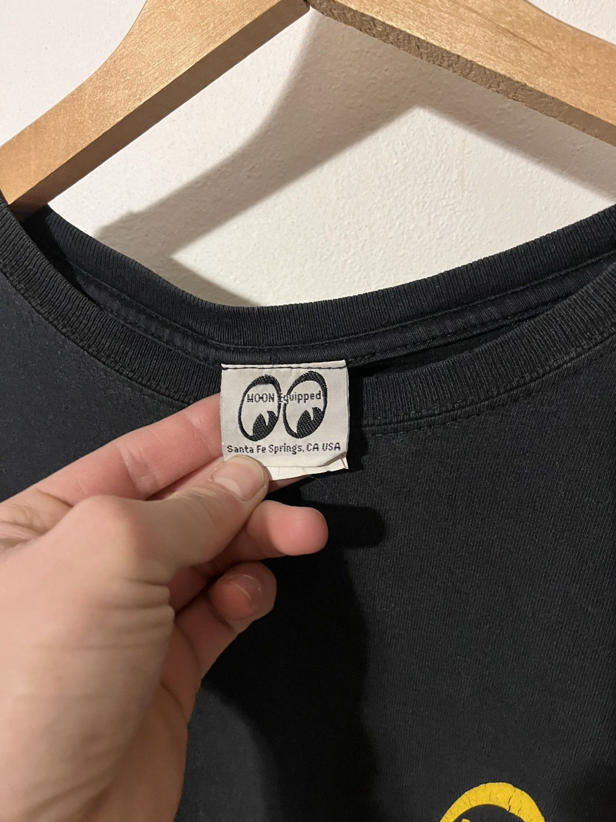 Other Mooneyes "MOON Equipped" Vintage Oversized T-shirt Size US XL / EU 56 / 4 - 6 Thumbnail