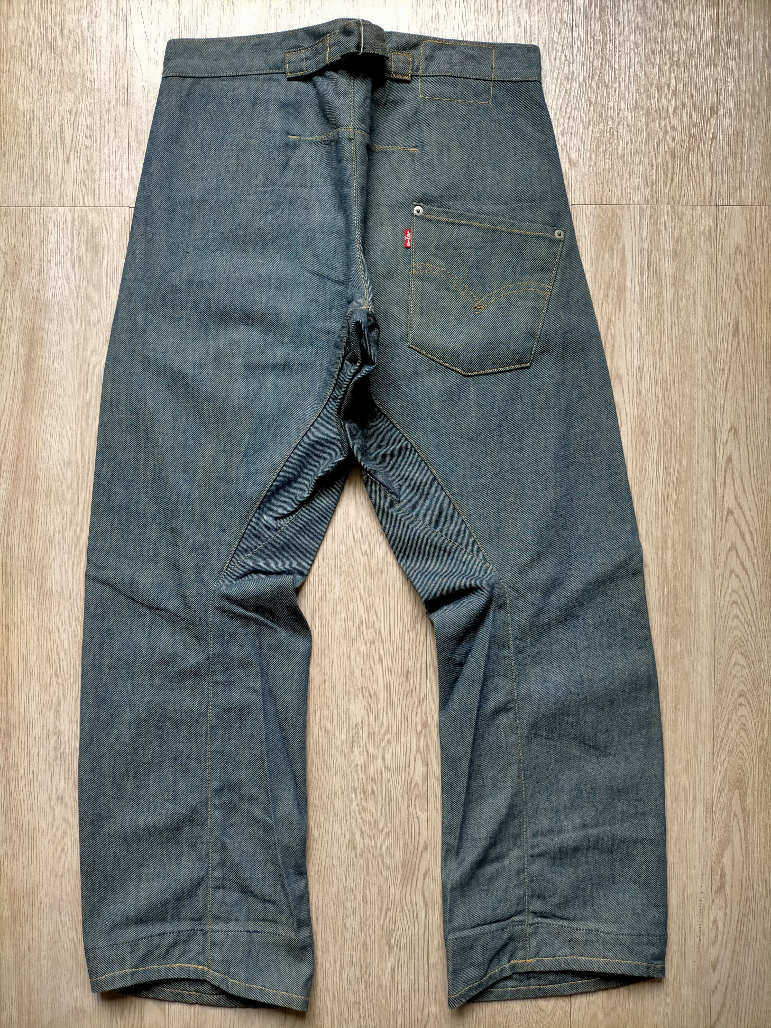 Levi's 2000s Levis Engineered Twist Leg Loose Rusty Denim Pants Size US 30 / EU 46 - 2 Thumbnail