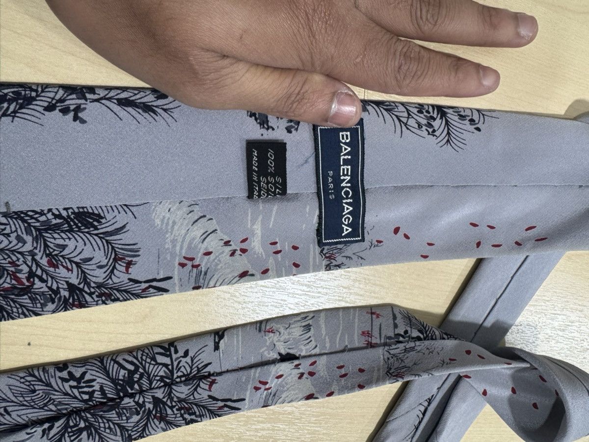 Balenciaga Vtg Balenciaga Nature Inspired Necktie Size ONE SIZE - 3 Thumbnail