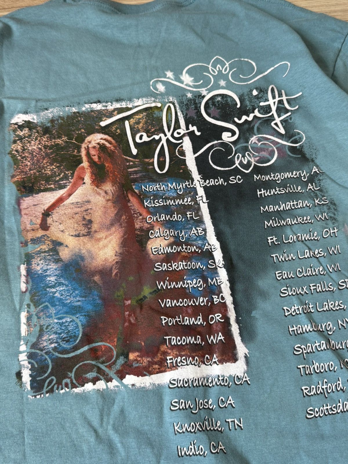 Band Tees × Rap Tees × Vintage Rare - Vintage Taylor swift - L - Debut tour t shirt Size US L / EU 52-54 / 3 - 7 Thumbnail