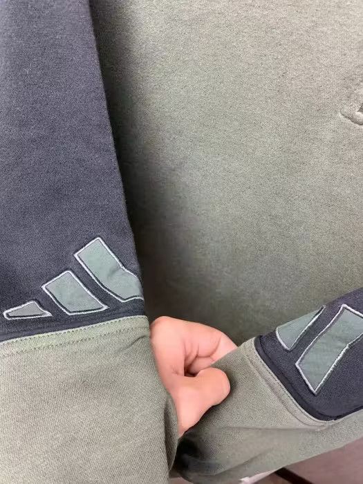 Adidas Adidas sweatshirt 1/4 zip logo sleeve size M khaki black Size US M / EU 48-50 / 2 - 4 Thumbnail
