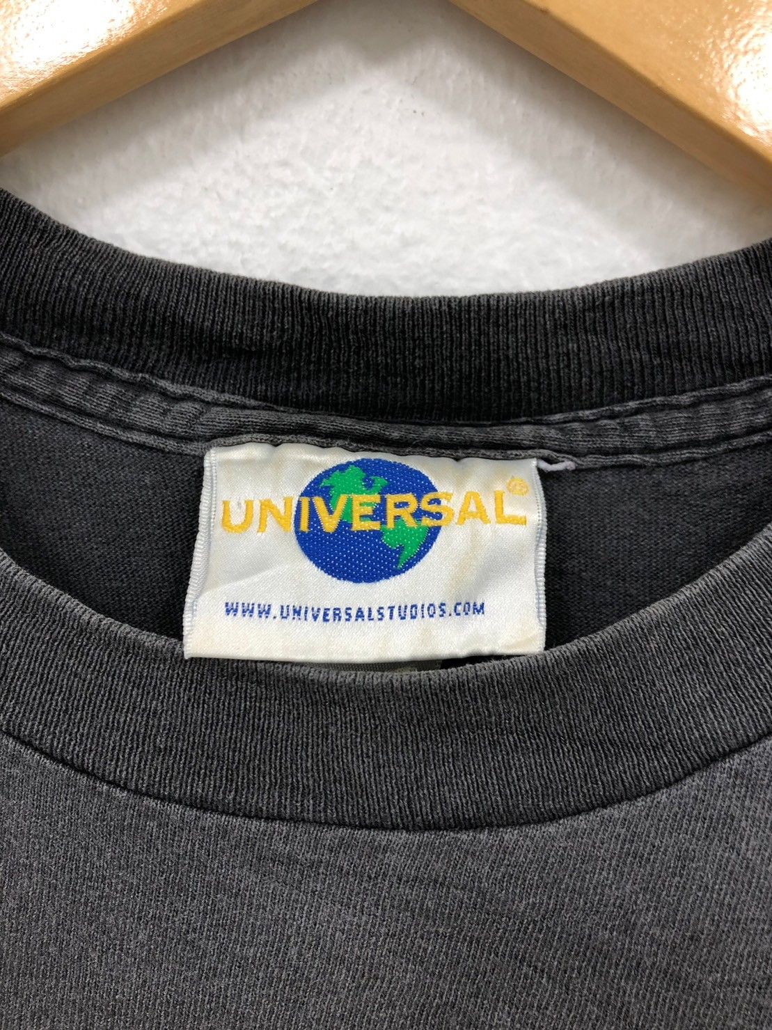Universal Studios × Vintage Vintage 00's Jurassic Park The Ride shirt BN Size US M / EU 48-50 / 2 - 9 Thumbnail