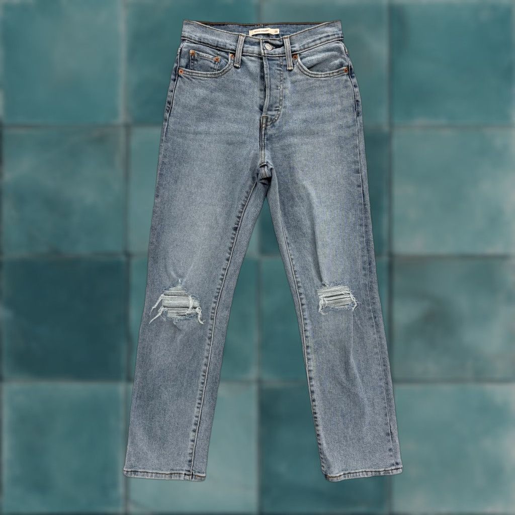 Levi's Levis Wedgie Straight Jeans Womens 26 Light Blue High Rise Button Fly Pants Size 26" / US 2 / IT 38 - 1 Thumbnail
