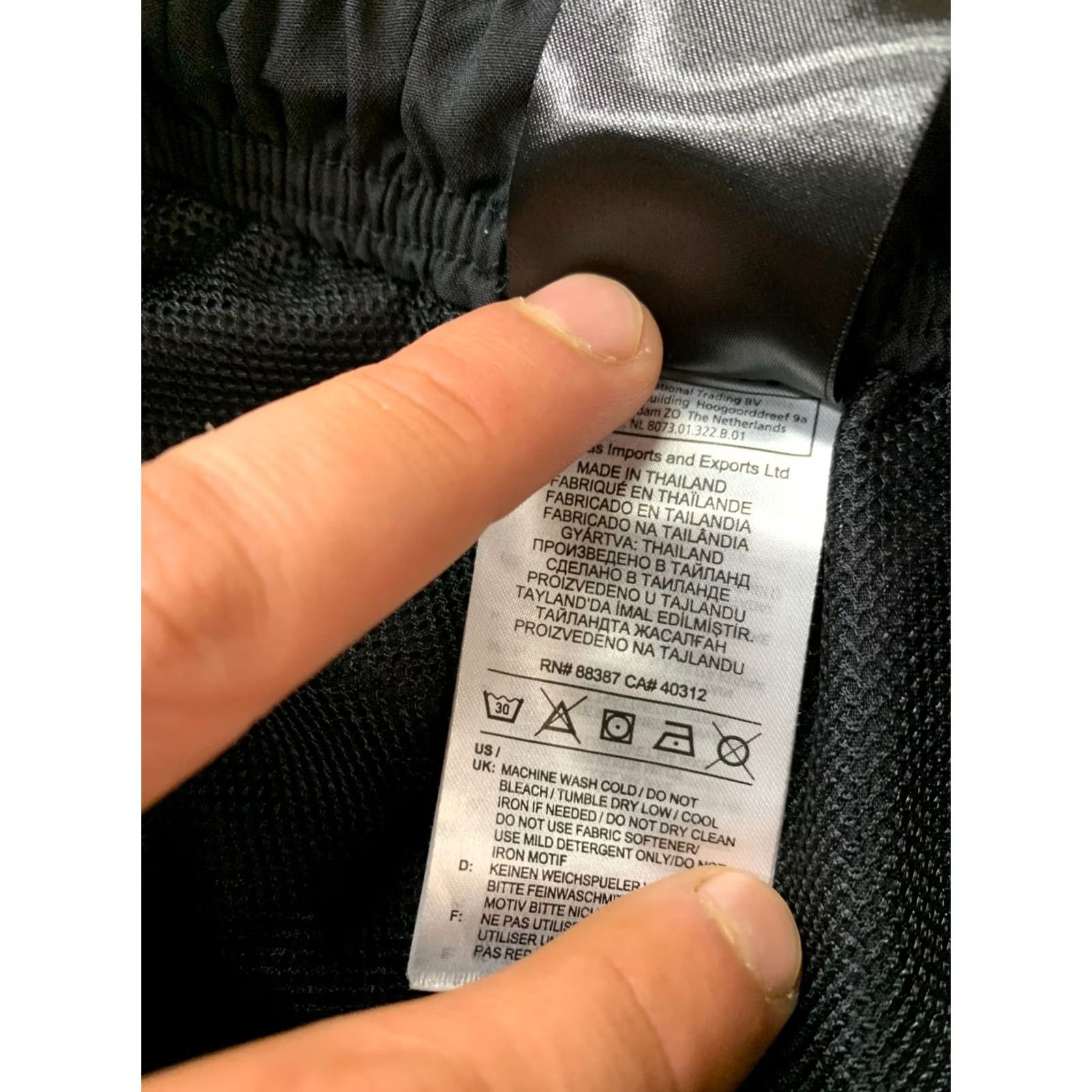 Adidas ADIDAS Performance 2019 Men Sport Training Shorts XS Solid Training Men XS Black and White 2019 Adidas Perdormance Size US 27 - 5 Thumbnail