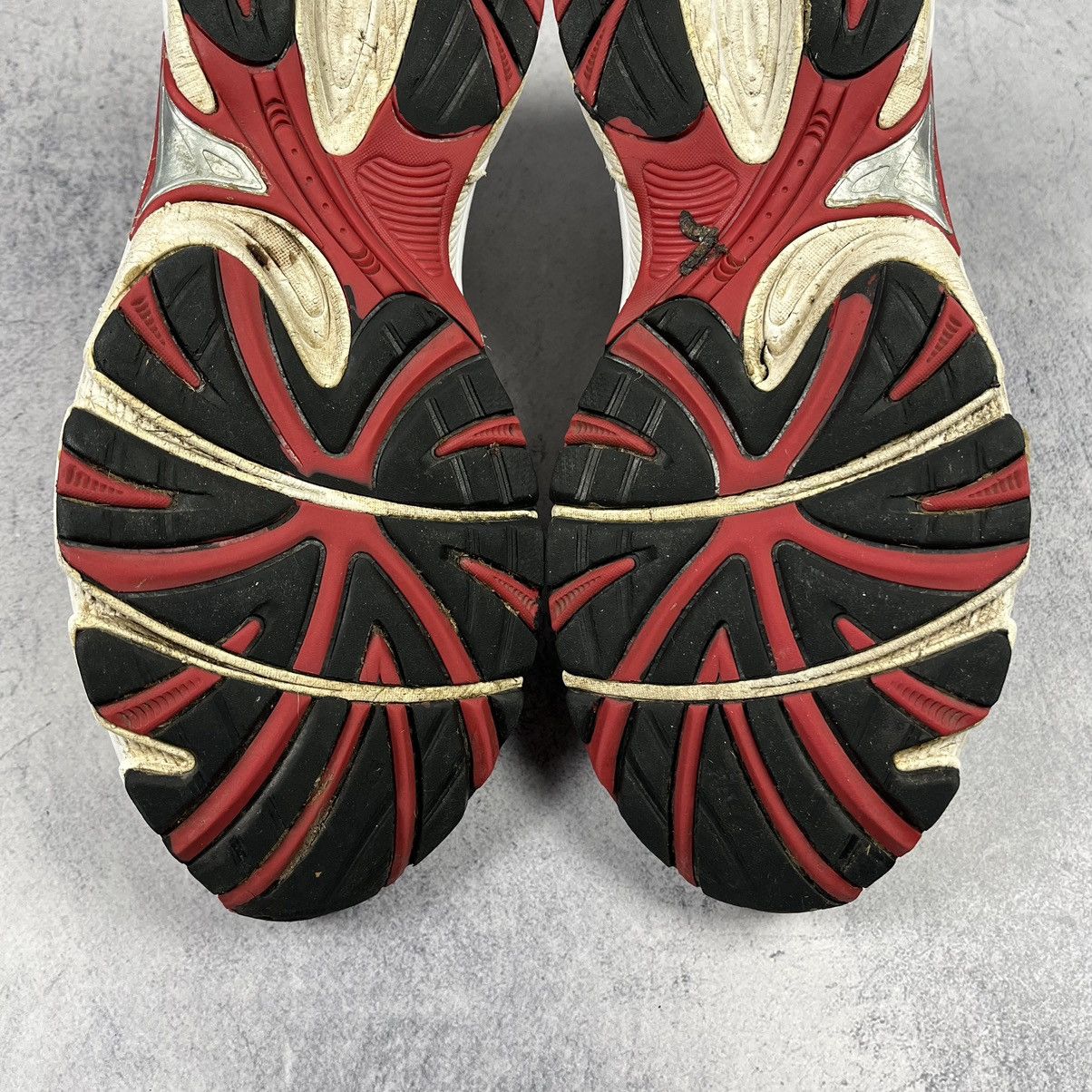 Asics Vintage Asics Gel Ikaia rare Japanese low top sneakers 00’s Size US 8 / EU 41 - 17 Thumbnail