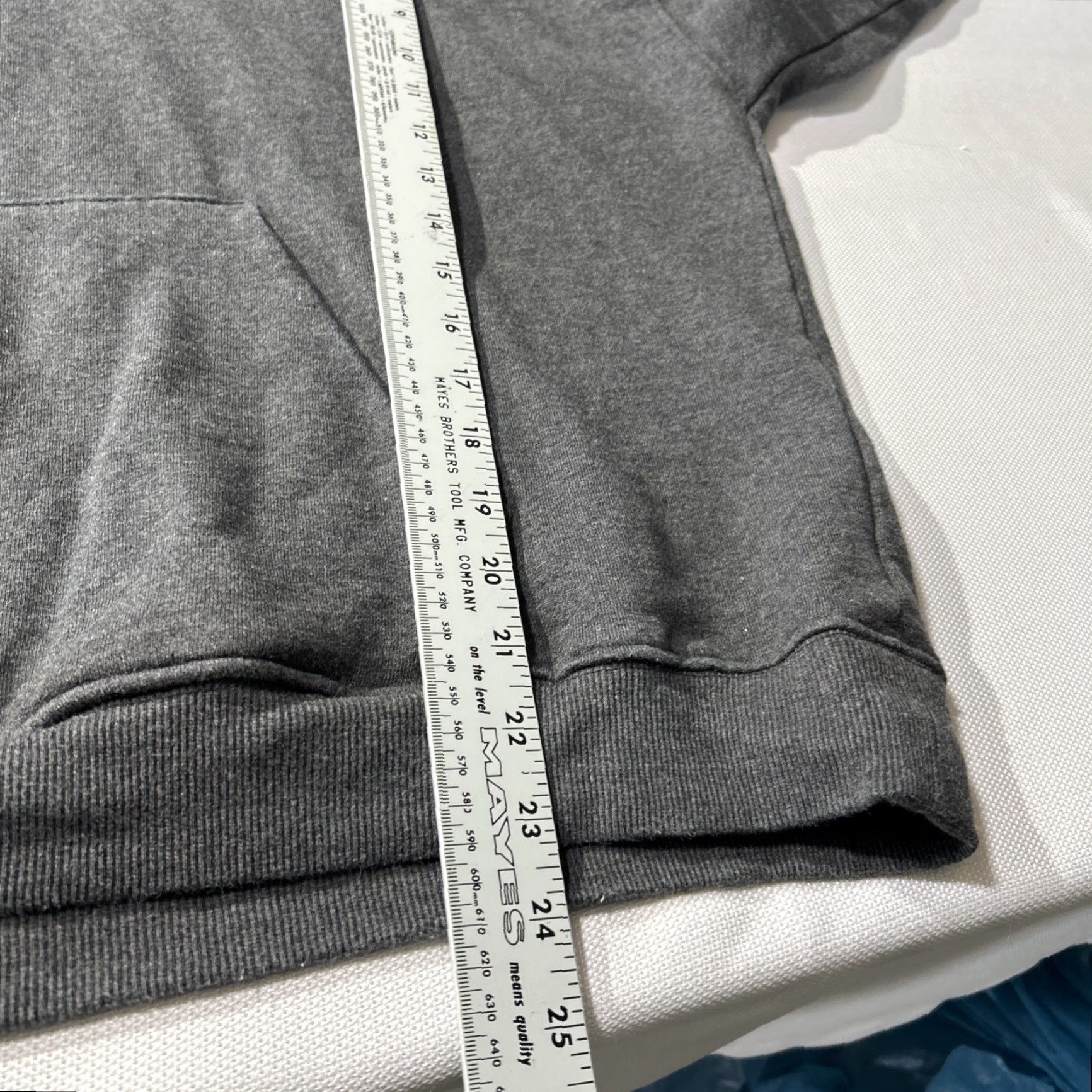 Gymshark Gymshark Hoodie Men Medium Gray Pullover Baggie Crew Neck Long Sleeve Size US M / EU 48-50 / 2 - 5 Thumbnail
