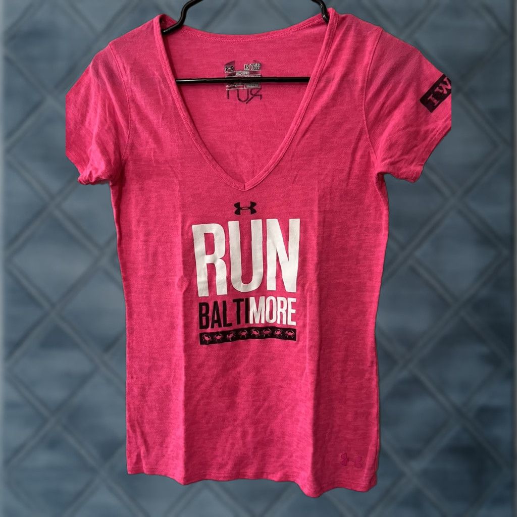 Under Armour VINTAGE Under Armour Shirt Baltimore Running Athletic V-Neck Pink XS Womens Short Sleeve Activewear T-Shirt 90s? Womens Size XS / US 0-2 / IT 36-38 - 1 Thumbnail
