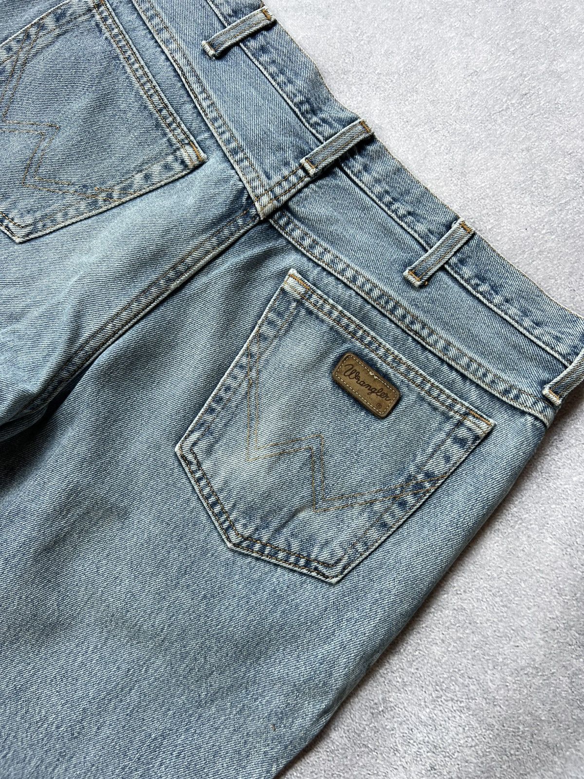 Wrangler 💙VINTAGE HYPE DISTRESSED y2k STYLE WRANGLER BLUE DENOM JEANS Size US 36 / EU 52 - 5 Thumbnail