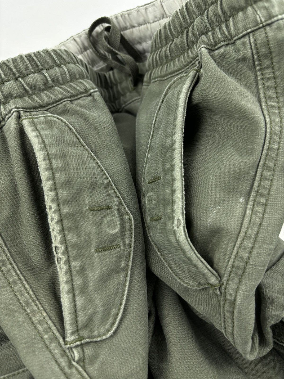 Carhartt × Carhartt Wip × Vintage VTG CARHARTT WIP CAMPER Khaki Cargo Pocket Military Work Trousers Utility Pants Size US 32 / EU 48 - 24 Thumbnail