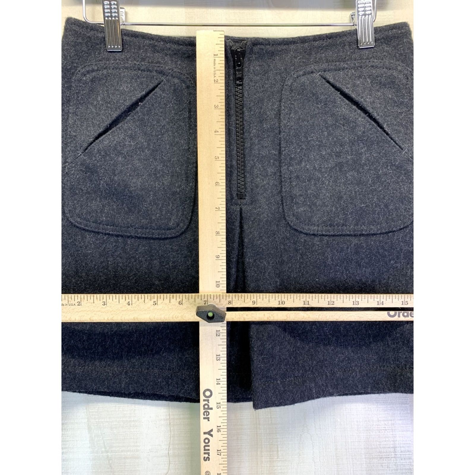 Gap VINTAGE Gap Wool/Nylon Pocket Gray Skirt Women’s SZ 1 Regular See Photo Pockets Brand: Gap Size 25" / US 0 / IT 36 - 3 Thumbnail