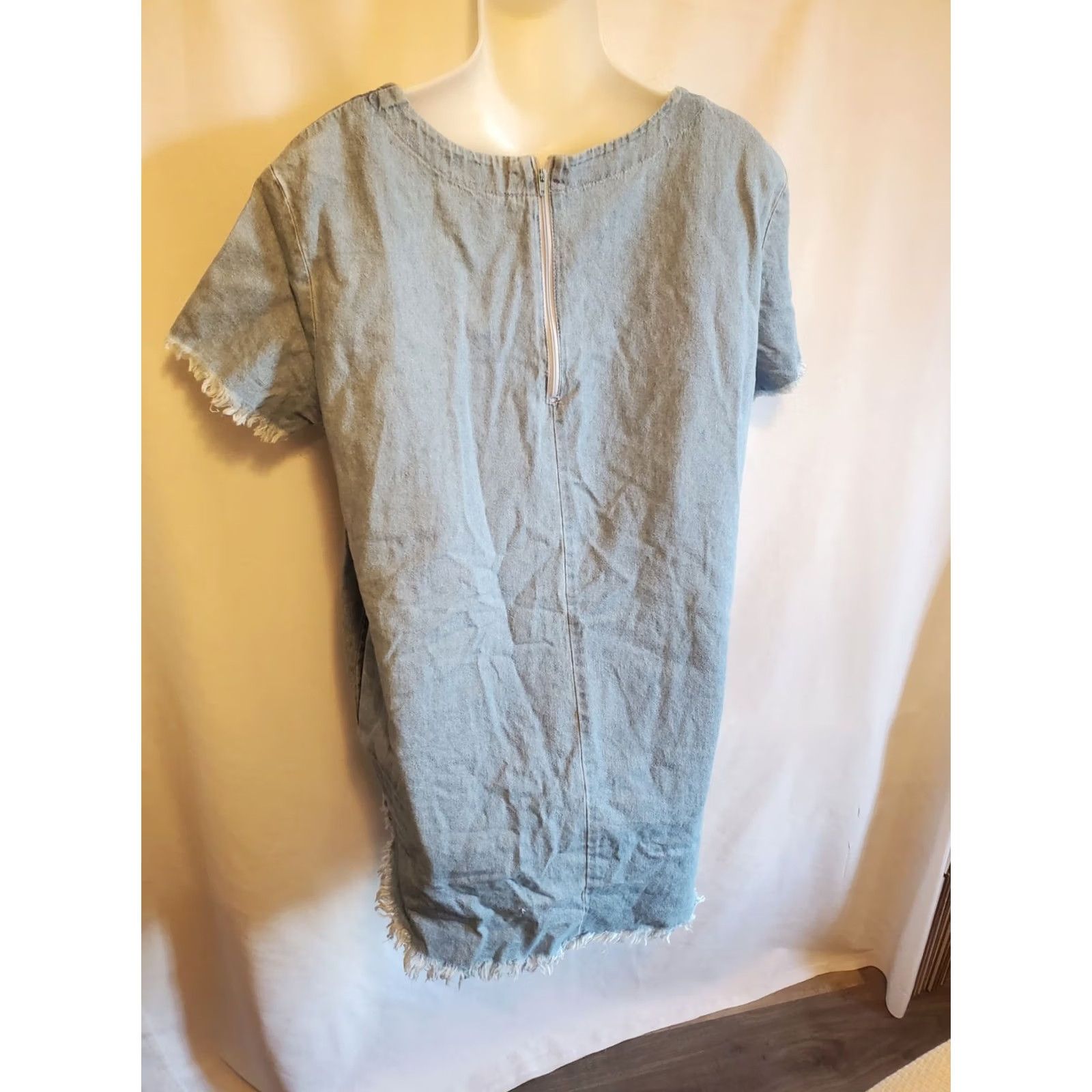 Fashion Nova Fashion Nova Women Dress XL Blue Cotton Short Sleeve Shift Mini Denim Size 40" / US 18 - 6 Thumbnail