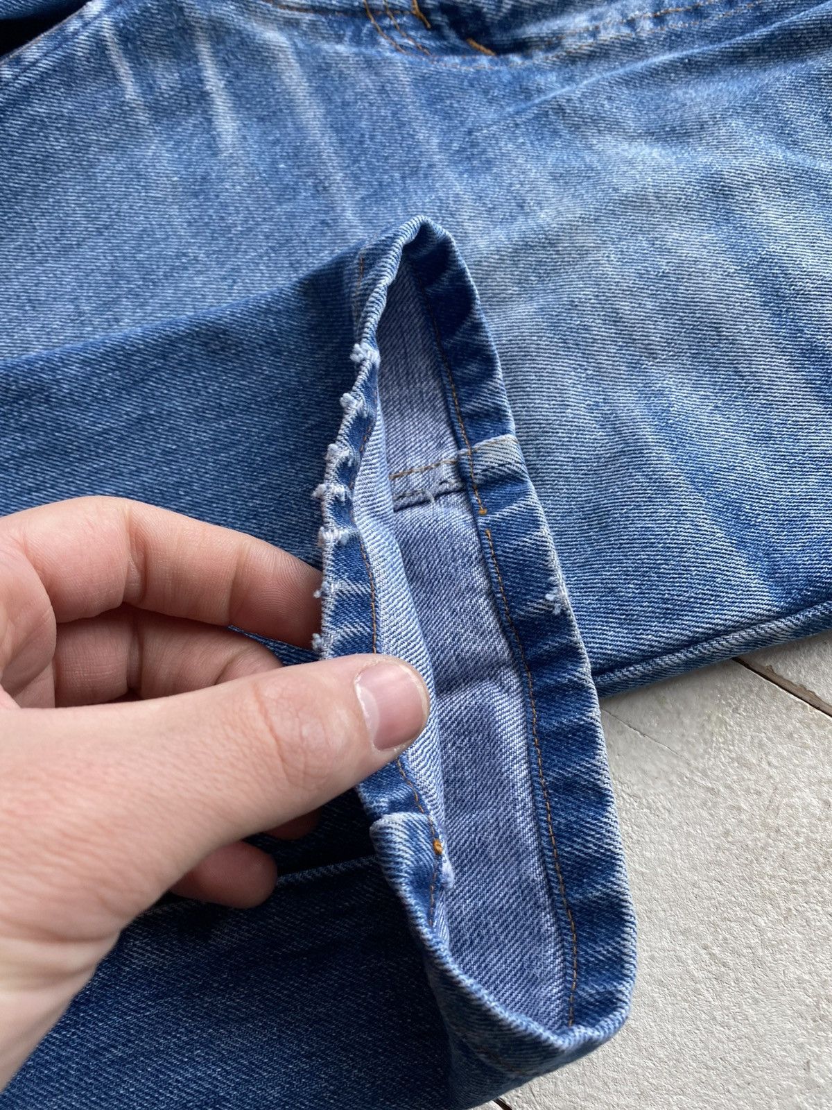 Levi's Vintage Clothing 90s vntg Levi’s Orang Tab Light Wash Denim Jeans Faded Blue Size US 32 / EU 48 - 20 Thumbnail