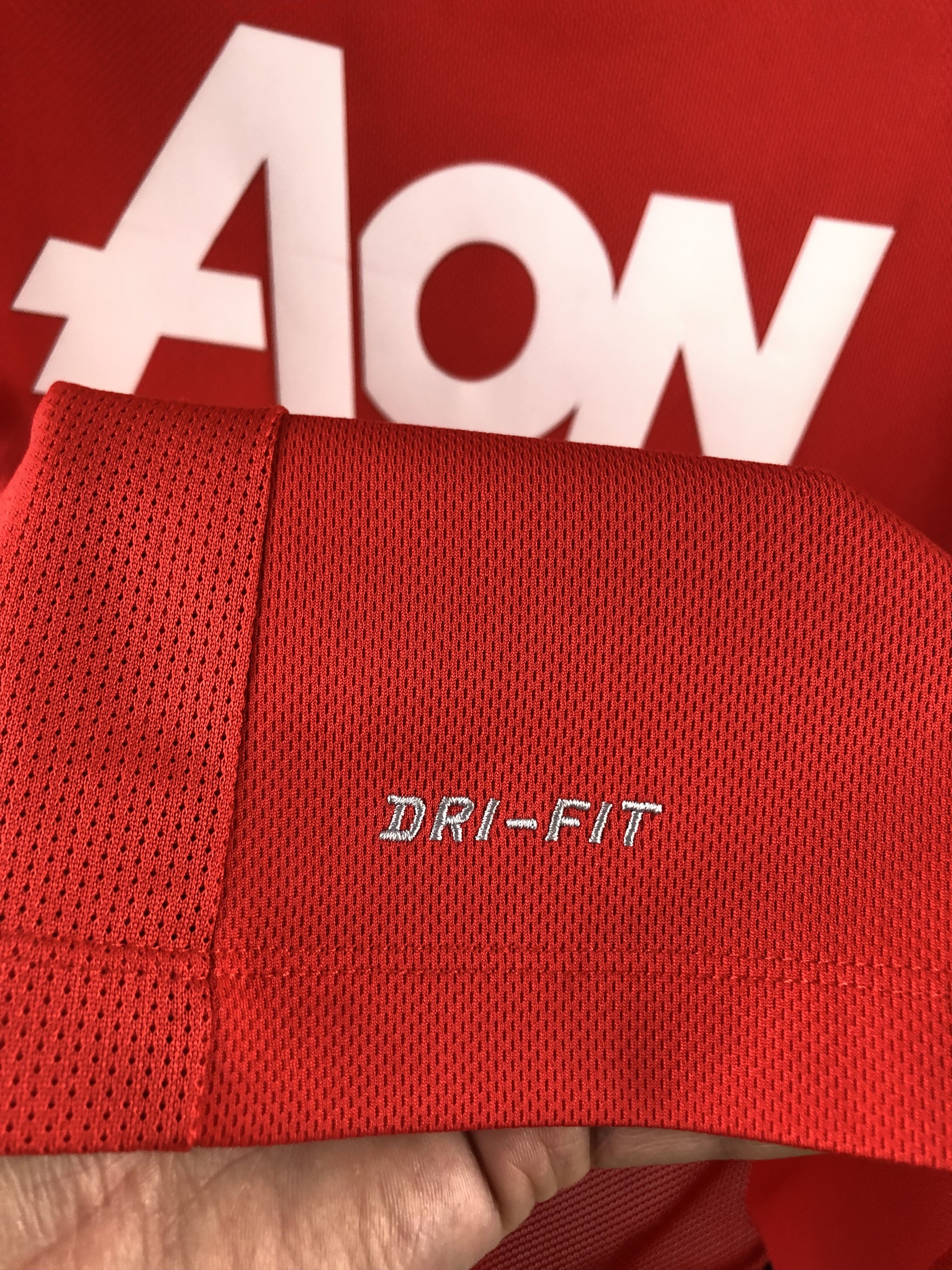 Nike Manchester United Nike Shirt Soccer Jersey Red Mens Trikot Size US S / EU 44-46 / 1 - 8 Thumbnail