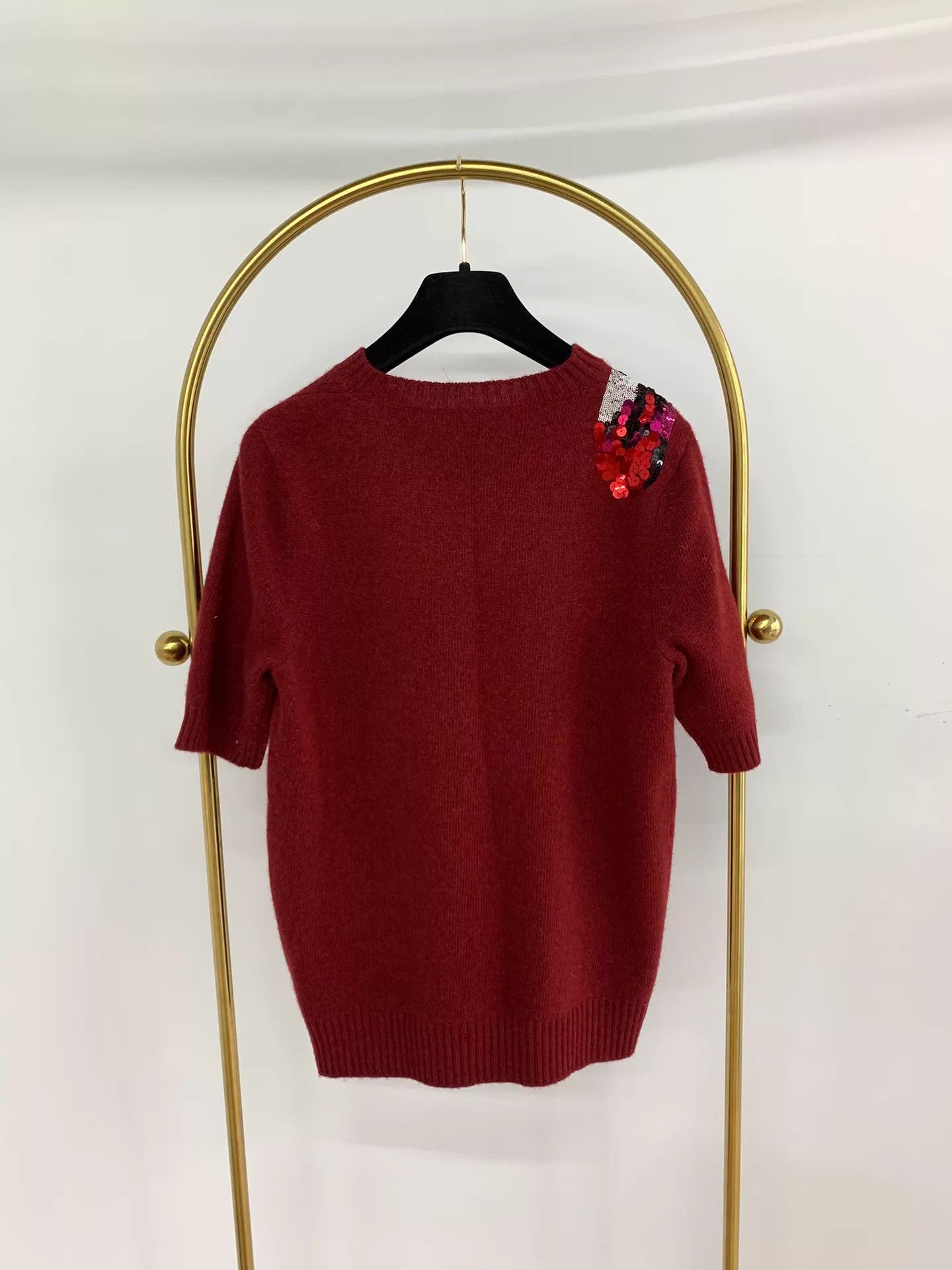 Louis Vuitton LV Red Sequined Wool Knit Short Sleeve S new Size S / US 4 / IT 40 - 3 Thumbnail