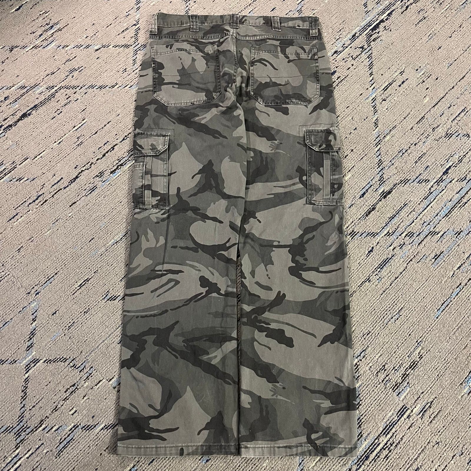 Wrangler Wrangler Dark Grey Camo Cargo 6‑Pocket Workwear Pants 34x30 Size US 34 / EU 50 - 1 Thumbnail