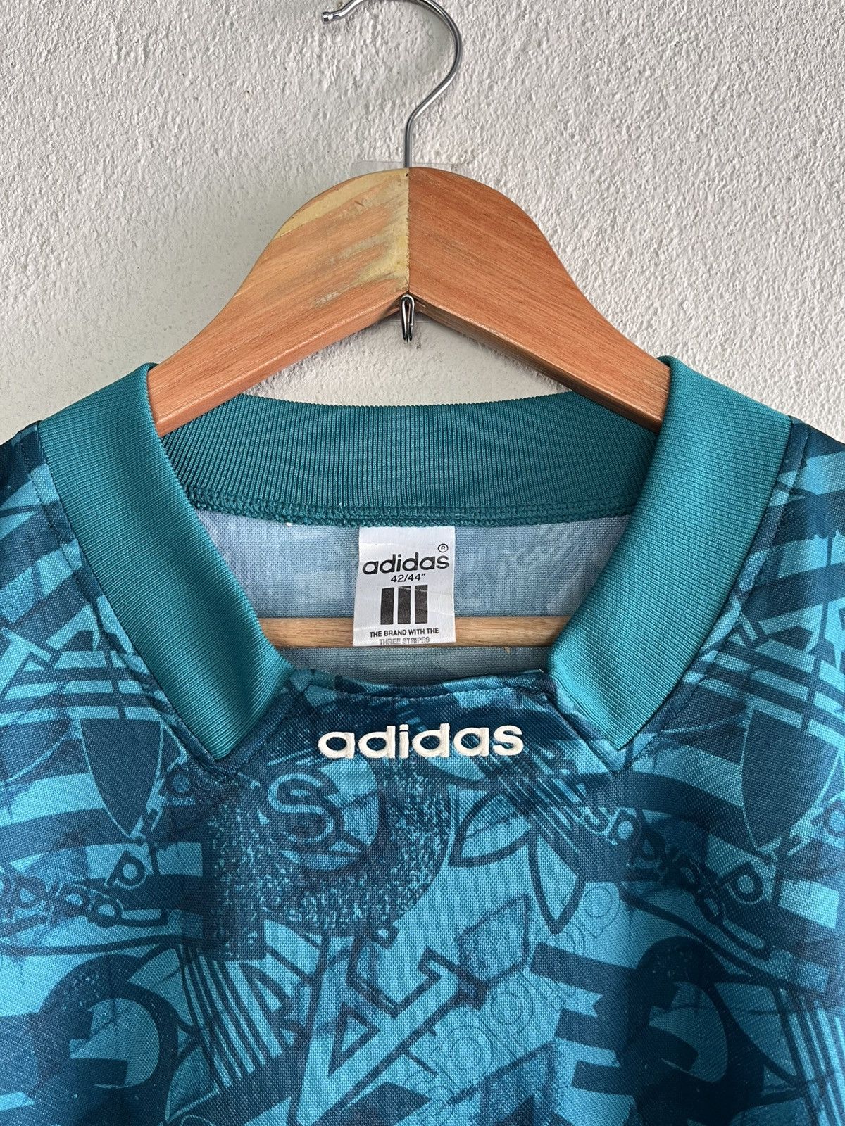 Vintage Rare 🚀 Vintage Adidas Big Logo AOP Jersey Size US L / EU 52-54 / 3 - 4 Thumbnail
