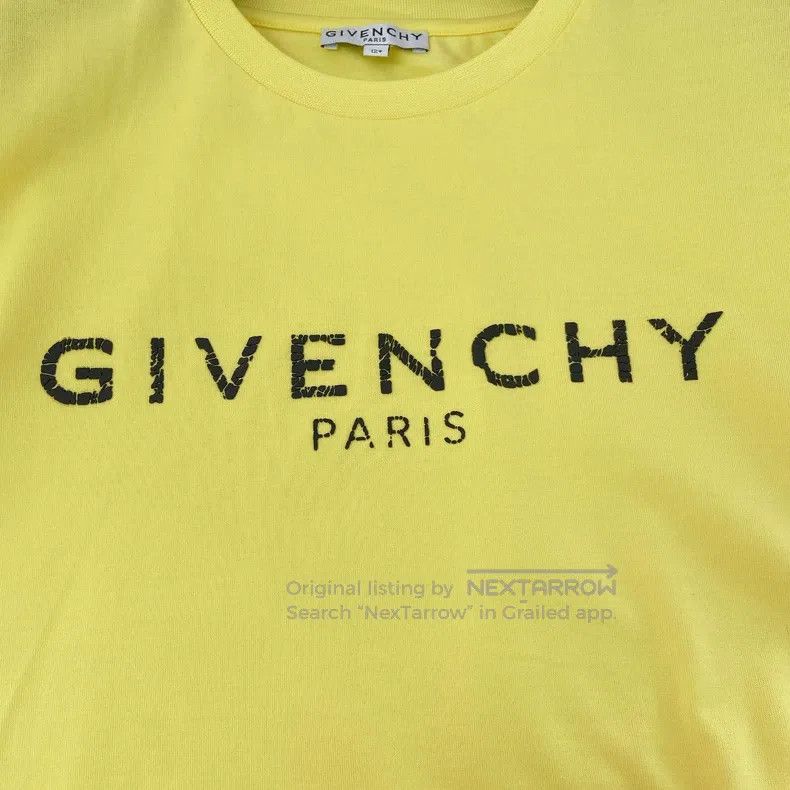 Givenchy Givenchy Size 12+ Letter Logo Yellow T-Shirt Size US S / EU 44-46 / 1 - 5 Thumbnail
