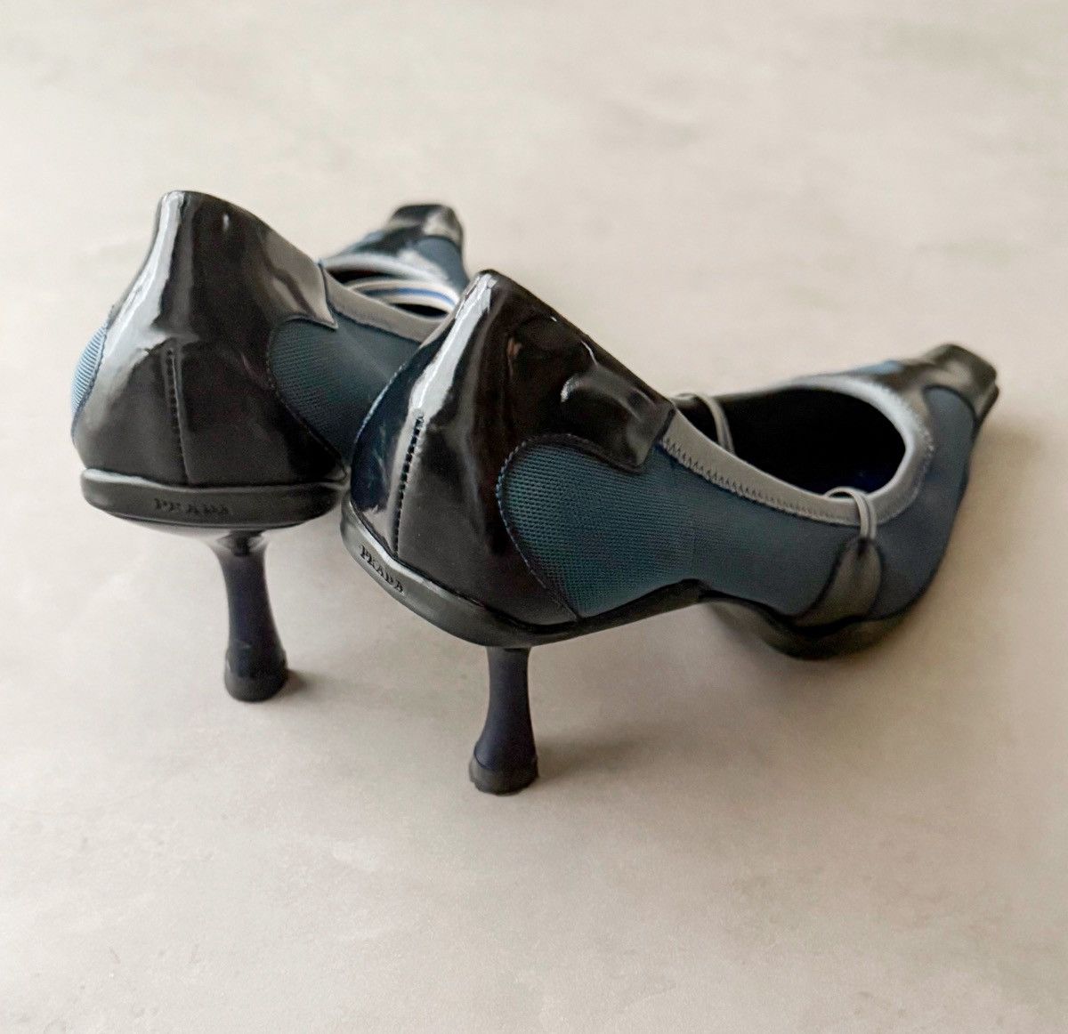 Prada Prada s/s 2000 Sporty Pointed Toe Heels with Striped Strap Size US 7.5 / IT 37.5 - 4 Thumbnail