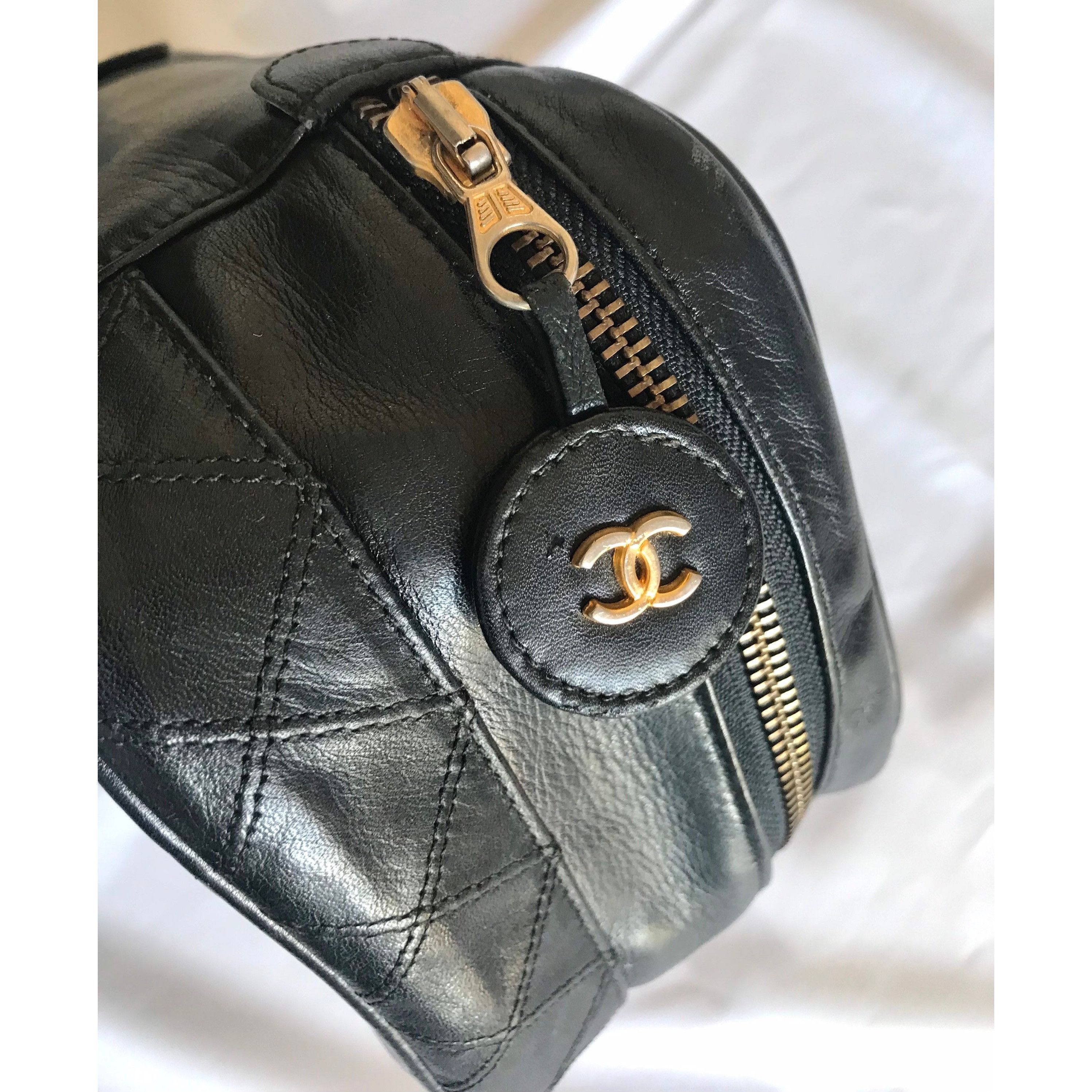 Chanel Vintage CHANEL calfskin classic cosmetic and toiletry purse Size ONE SIZE - 3 Thumbnail