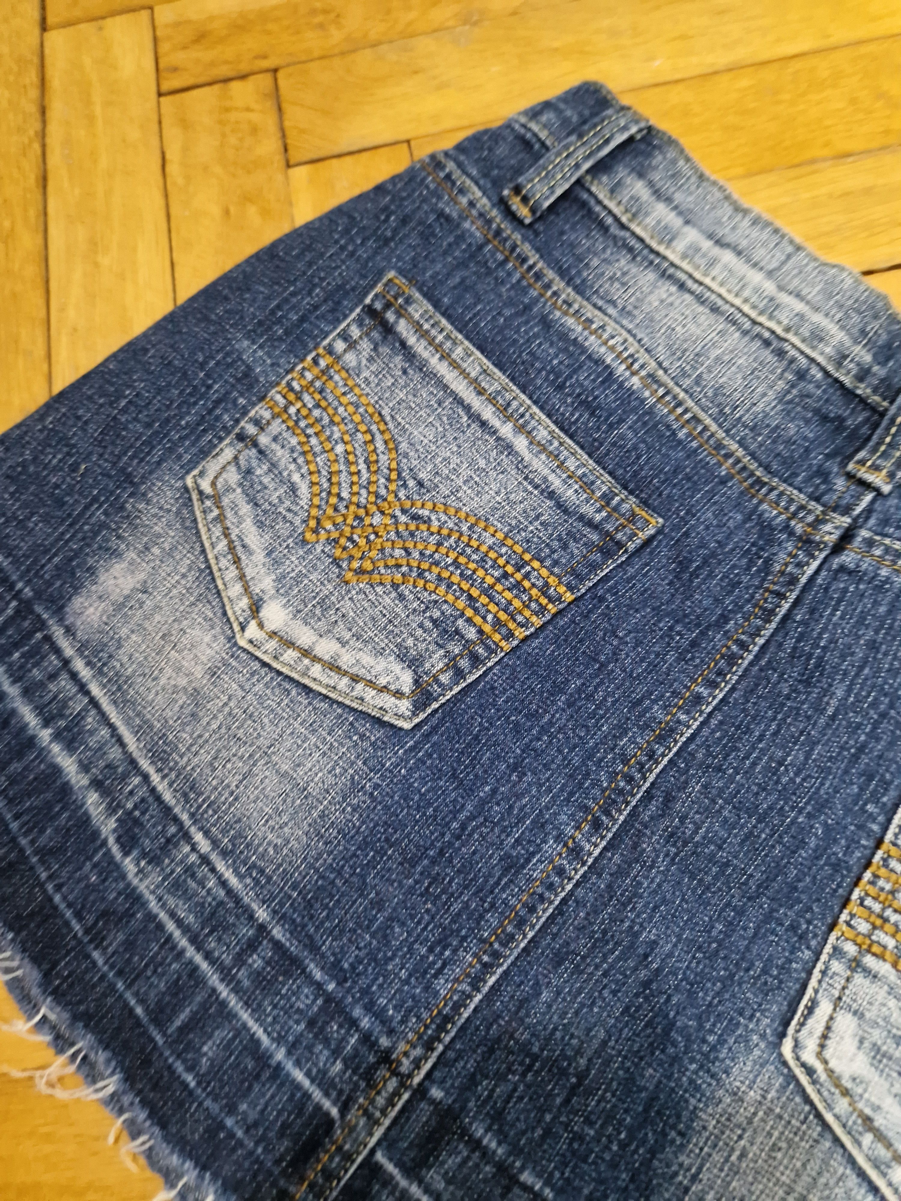 Japanese Brand × Vintage vintage denim mini skirt y2k coquette japanese grunge emo Size 27" / US 4 / IT 40 - 4 Thumbnail