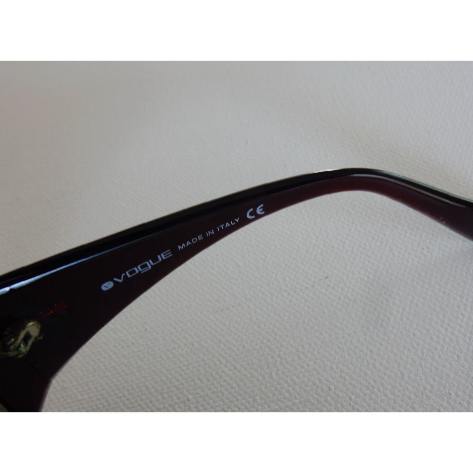 Vogue VINTAGE Vogue Sunglasses Women 68mm Red Studs Italy 90s Fashion Accessories Size ONE SIZE - 5 Thumbnail
