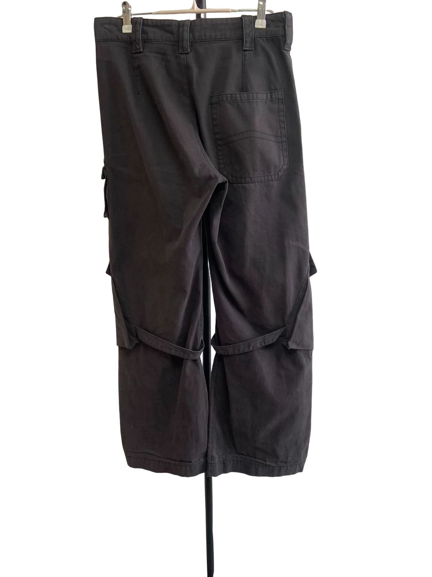 Acne Studios Acne Studios Vintage Multi-Pocket Cargo Pants 34 Size 25" / US 0 / IT 36 - 1 Thumbnail