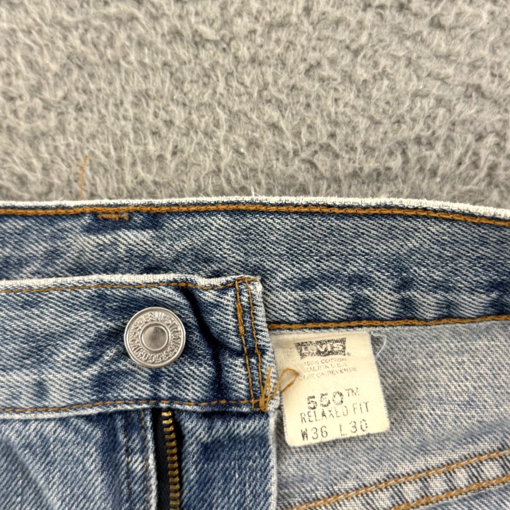 Levi's VINTAGE Levi's 550 Jeans Mens 36x30 Blue Distressed 90s Logo USA 5-Pocket Denim Straight Relaxed 90s Size US 36 / EU 52 - 5 Thumbnail