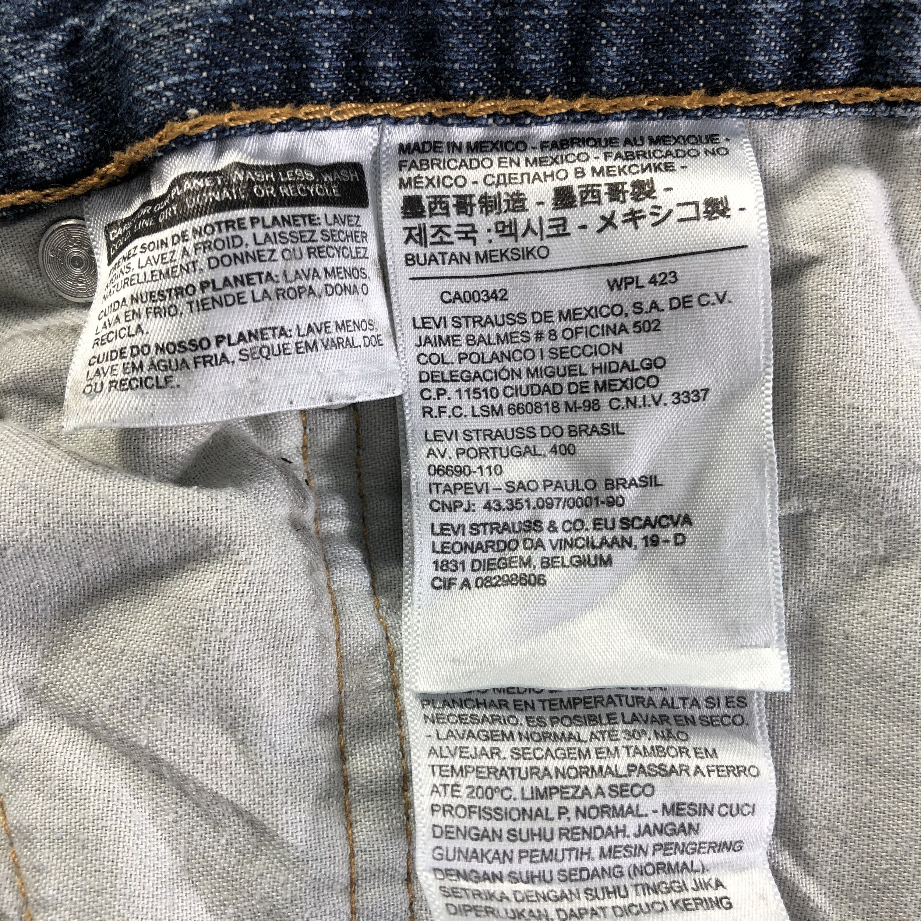Levi's Vintage Levis 559 Jeans-J4465 Size US 39 - 10 Thumbnail